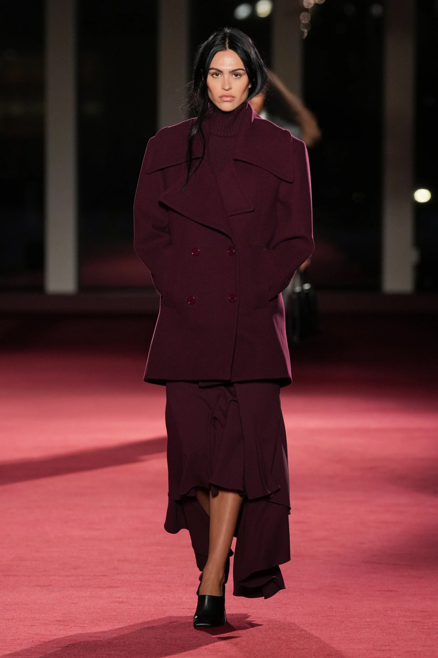 2026-27年秋冬コレクション_MICHAEL KORS COLLECTION(マイケル・コース コレクション)_モデル_27