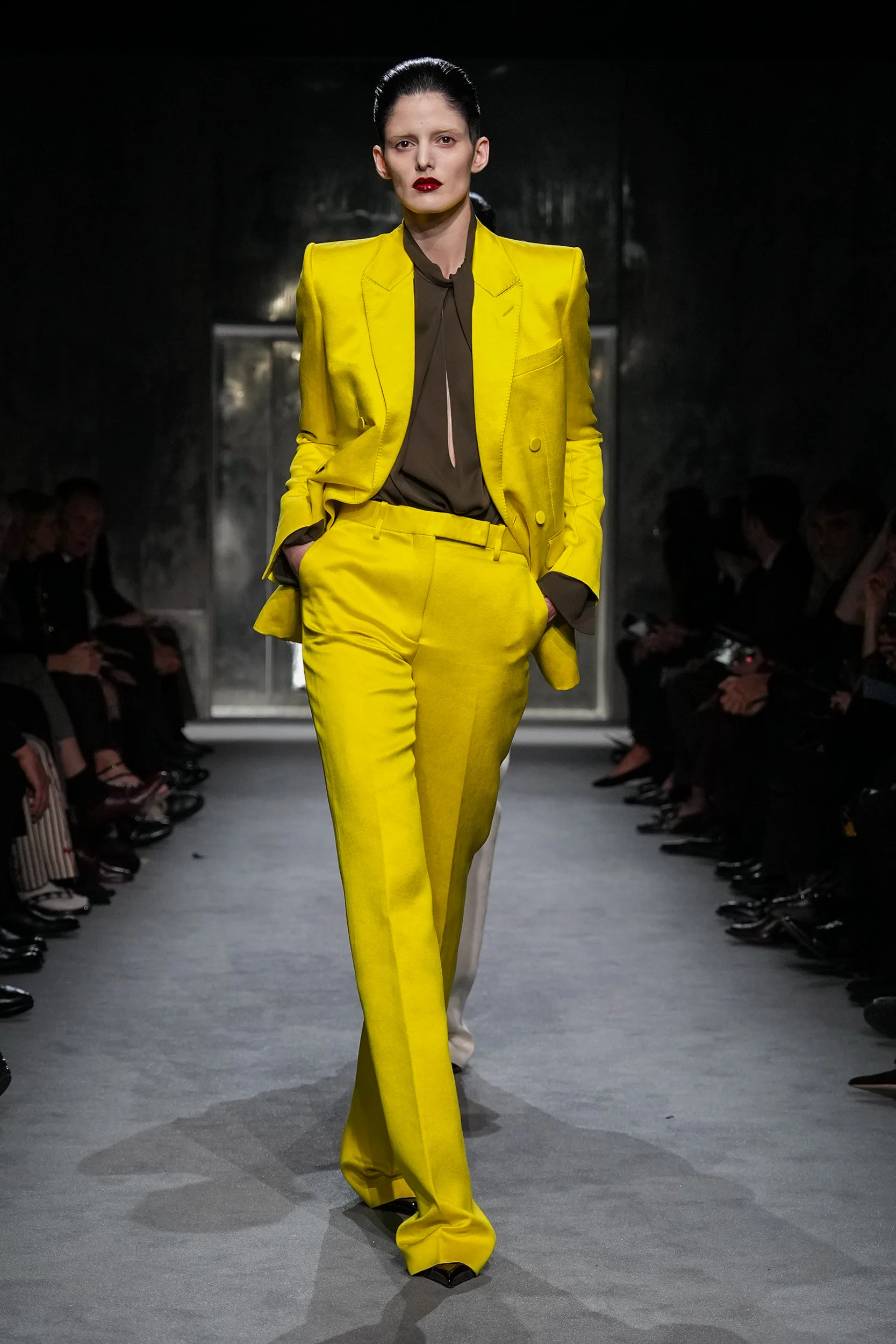 2025年秋冬コレクション_TOM FORD(トム フォード)_モデル_33