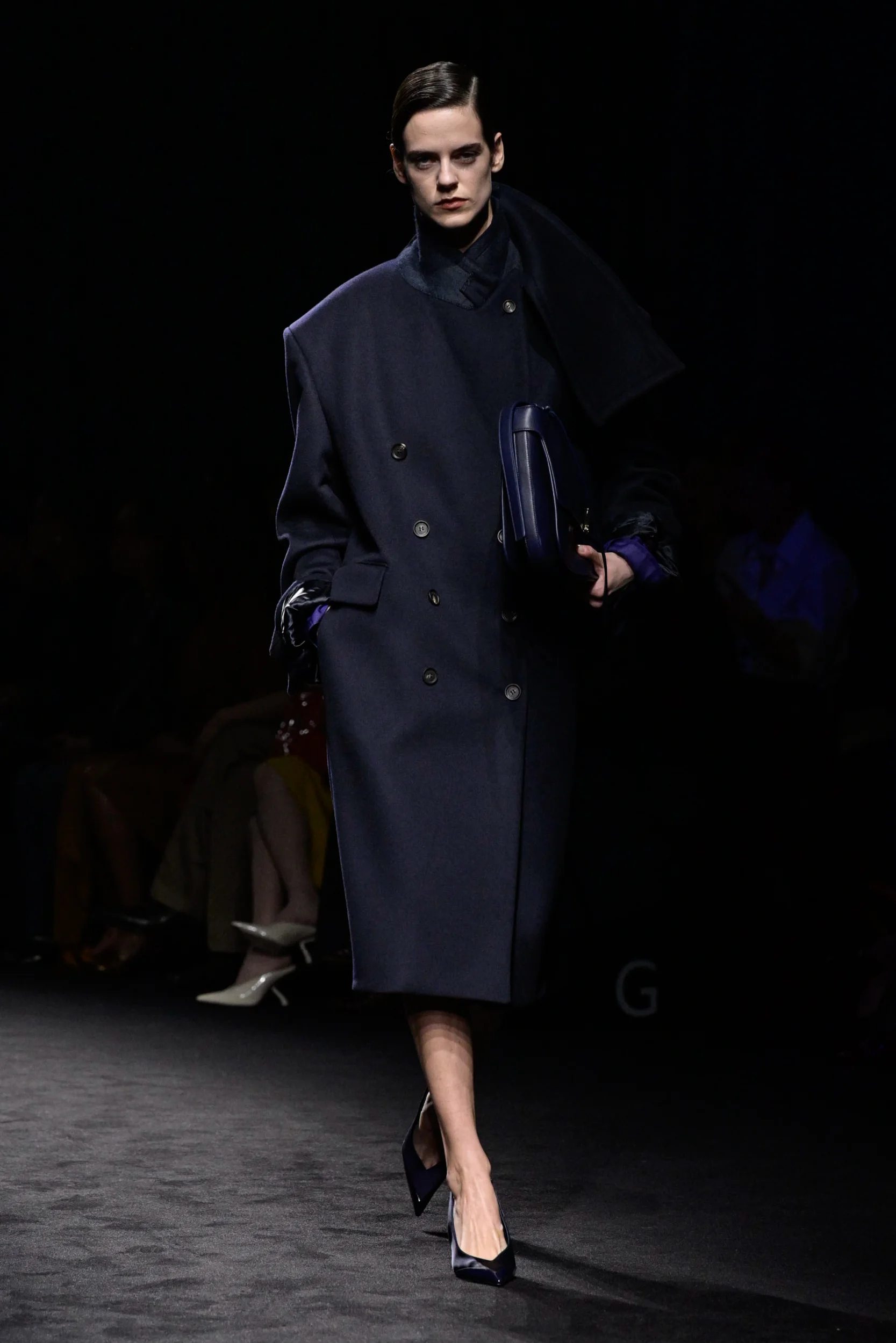 2026-27年秋冬コレクション_FERRAGAMO(フェラガモ)_モデル_11