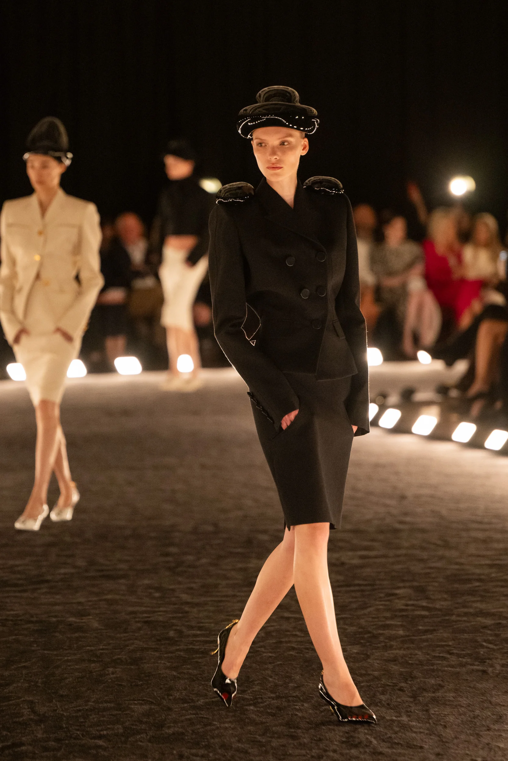 2026年春夏コレクション_SCHIAPARELLI(スキャパレリ)_モデル_2