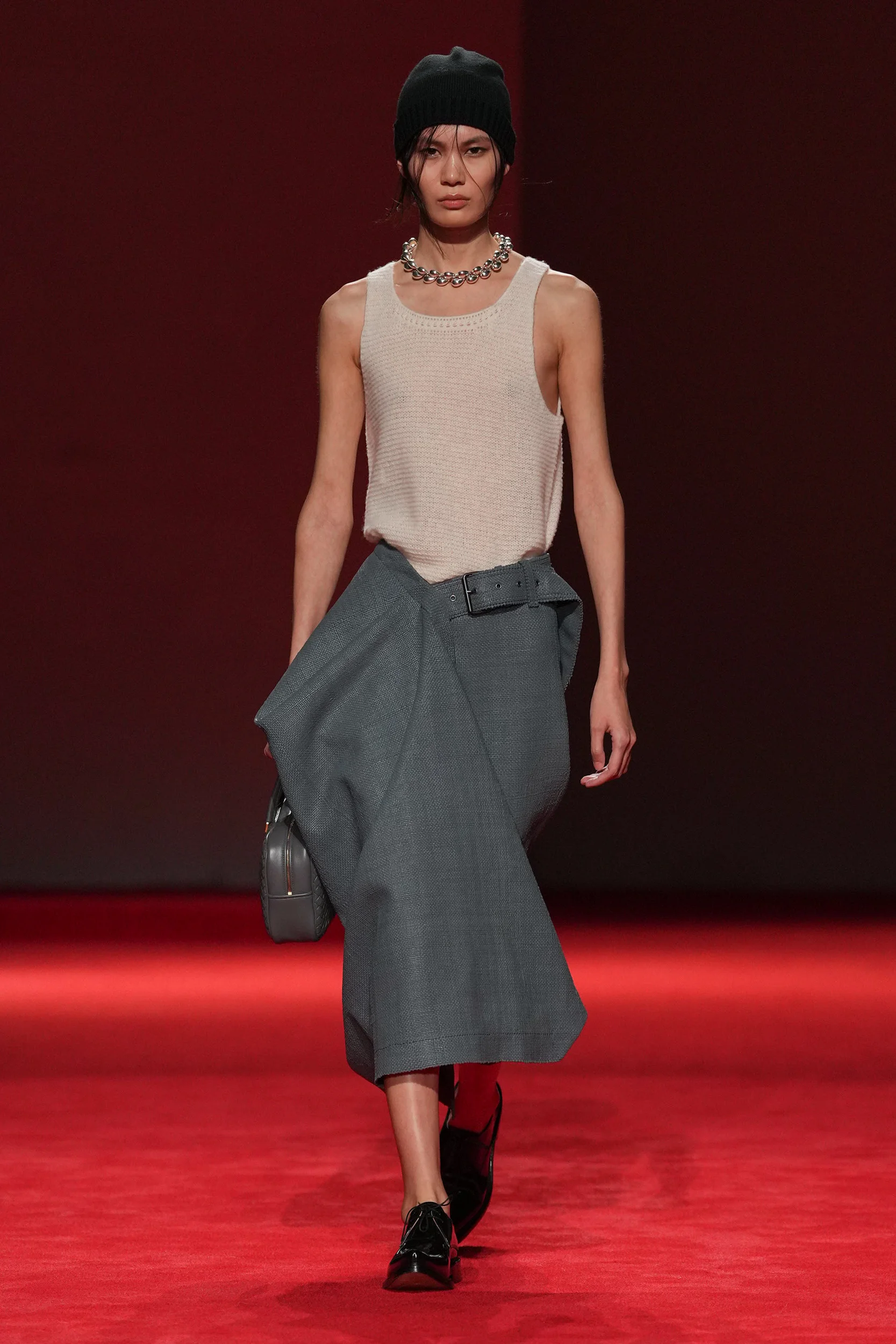 2026-27年秋冬コレクション_BOTTEGA VENETA(ボッテガ ヴェネタ)_モデル_21