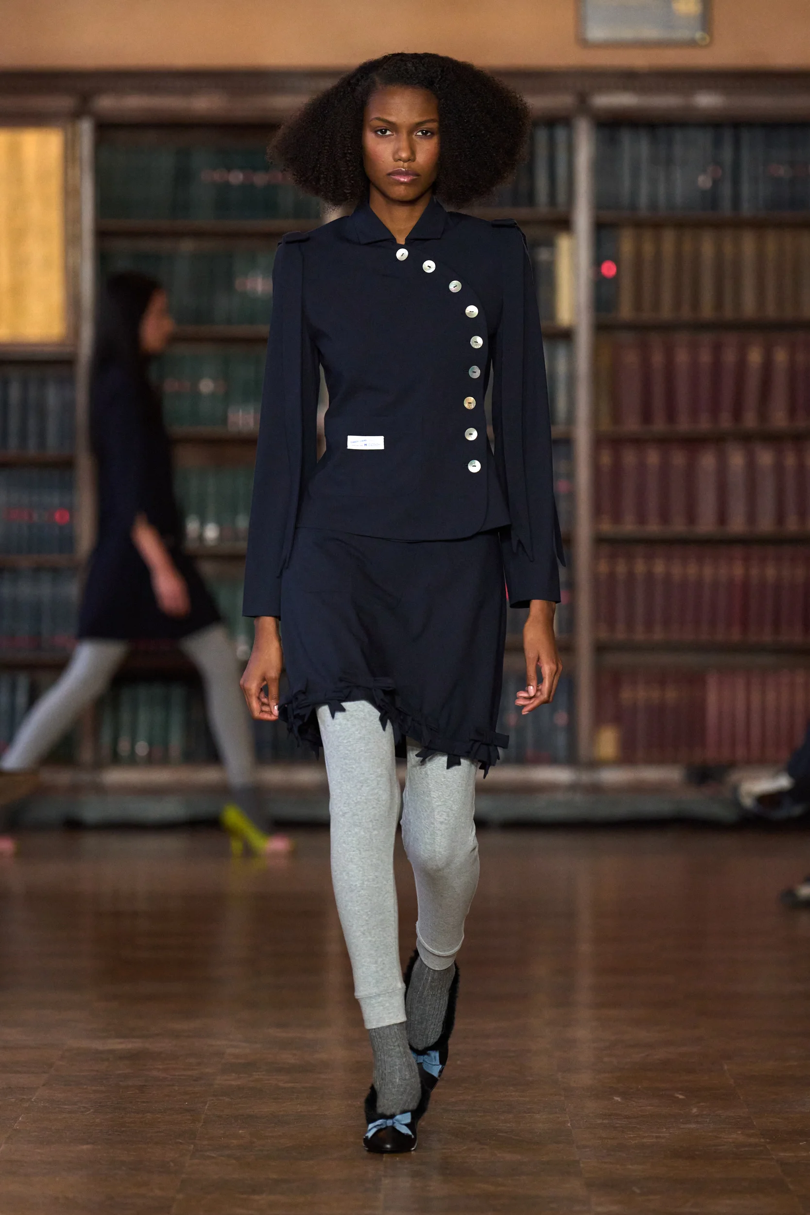 2026-27年秋冬コレクション_SANDY LIANG(サンディ・リアン)_モデル_14