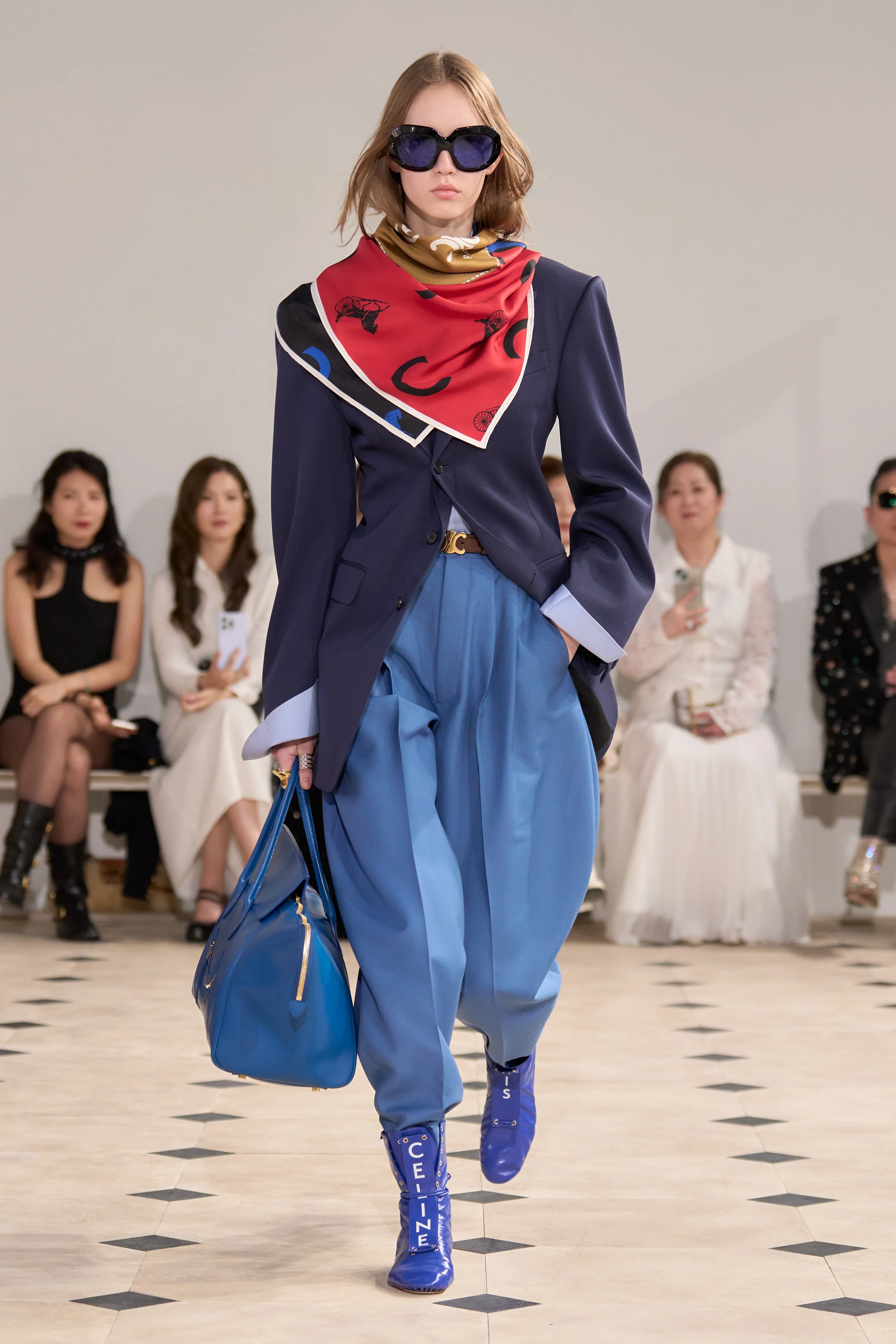 2026年リゾートコレクション_CELINE(セリーヌ)_モデル_12
