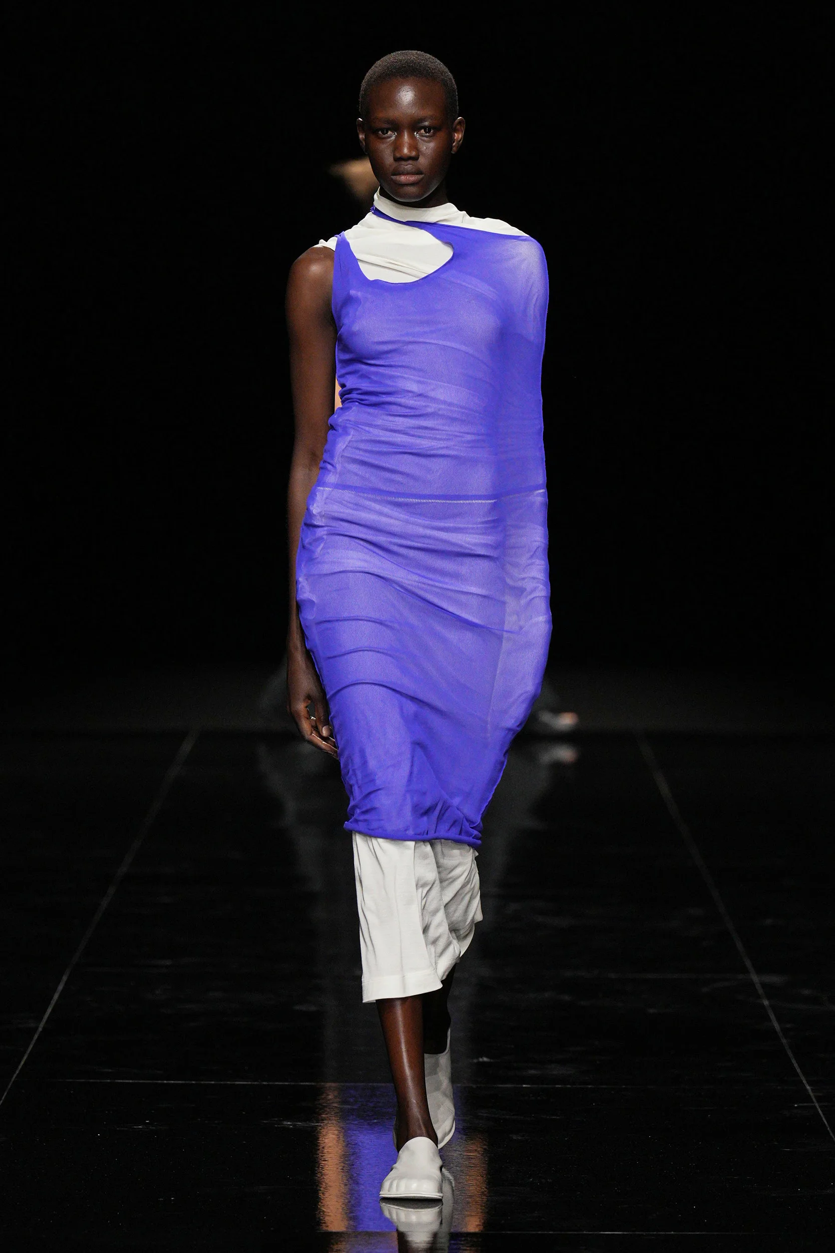 2027年春夏コレクション_ISSEY MIYAKE(イッセイミヤケ)_モデル_7