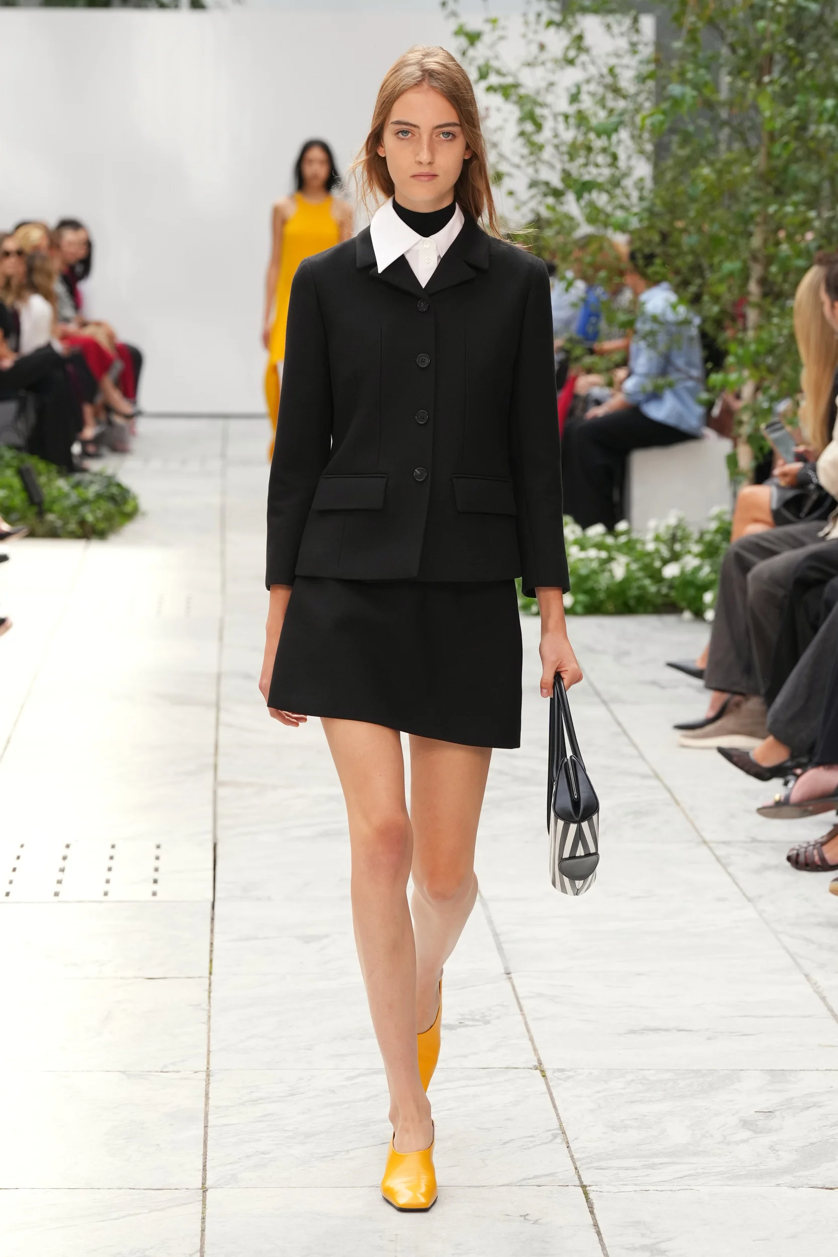 2027年春夏コレクション_MICHAEL KORS COLLECTION(マイケル・コース コレクション)_モデル_55