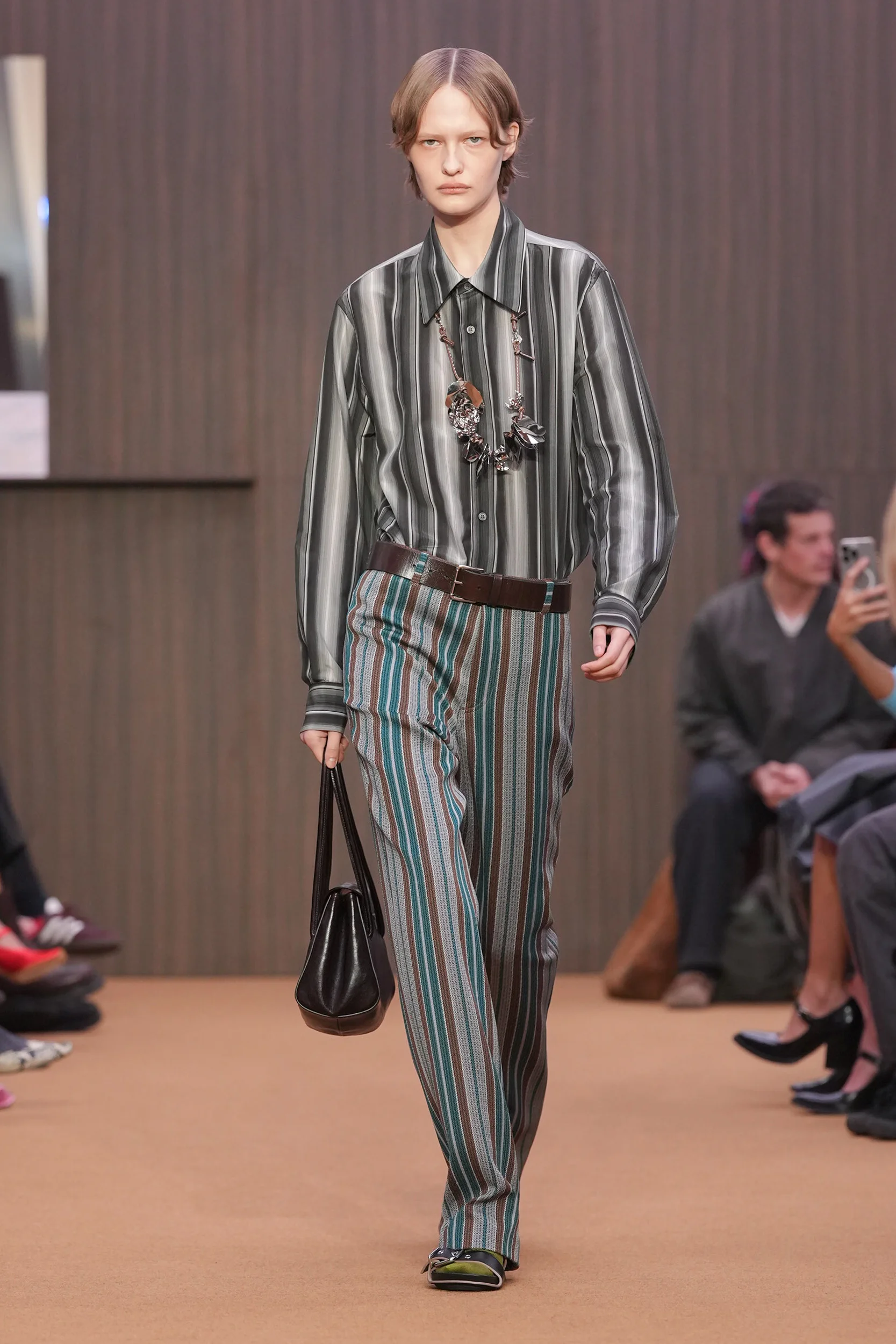 2026-27年秋冬コレクション_MARNI(マルニ)_モデル_6