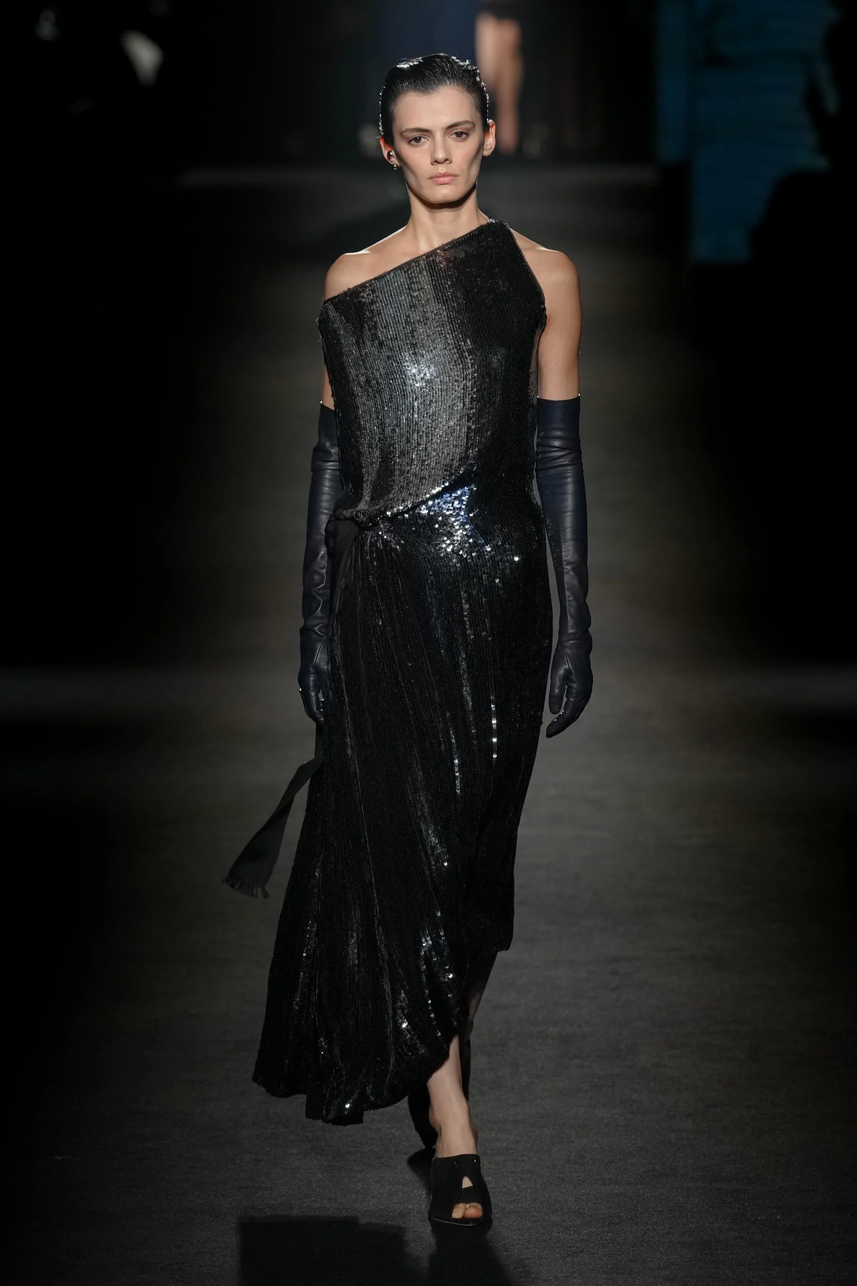 2026-27年秋冬コレクション_BALENCIAGA(バレンシアガ)_モデル_79