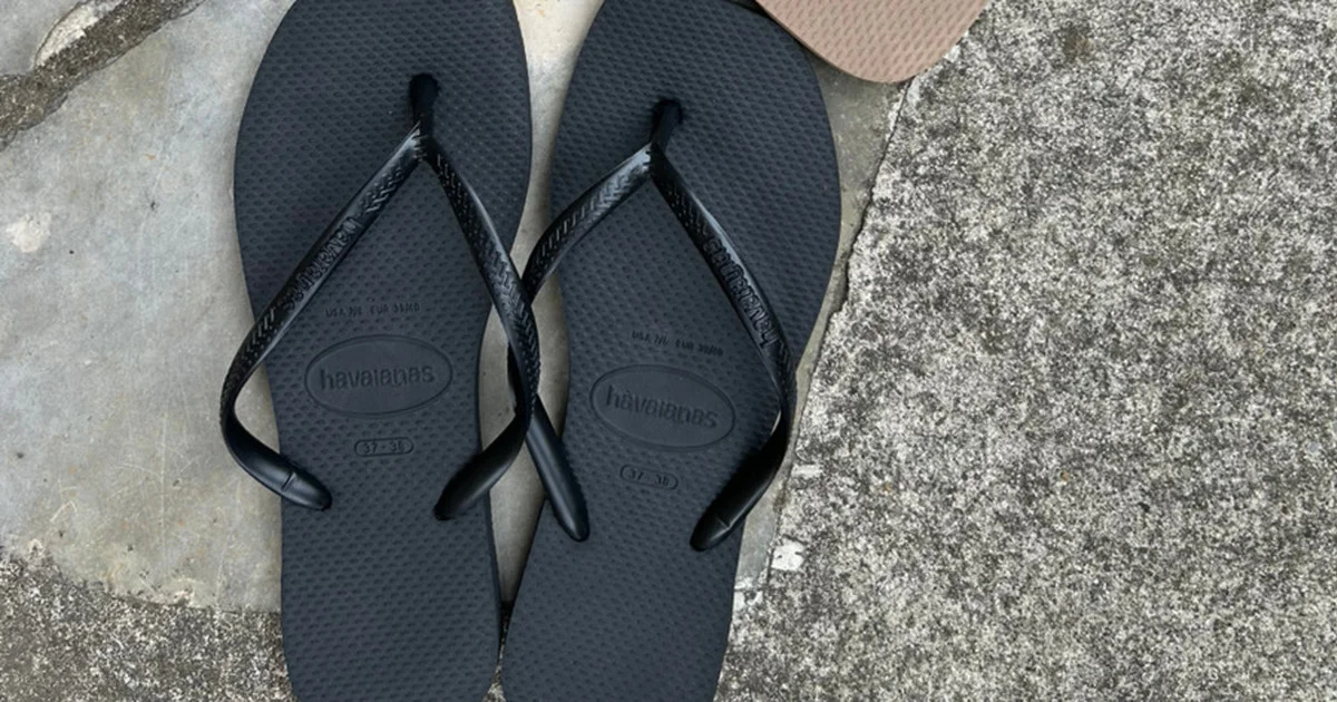 HAVAIANAS ® X ZARA ビーチサンダル HAVAIANAS ® x ZARA サンダル - ブルー | ZARA Japan / 日本