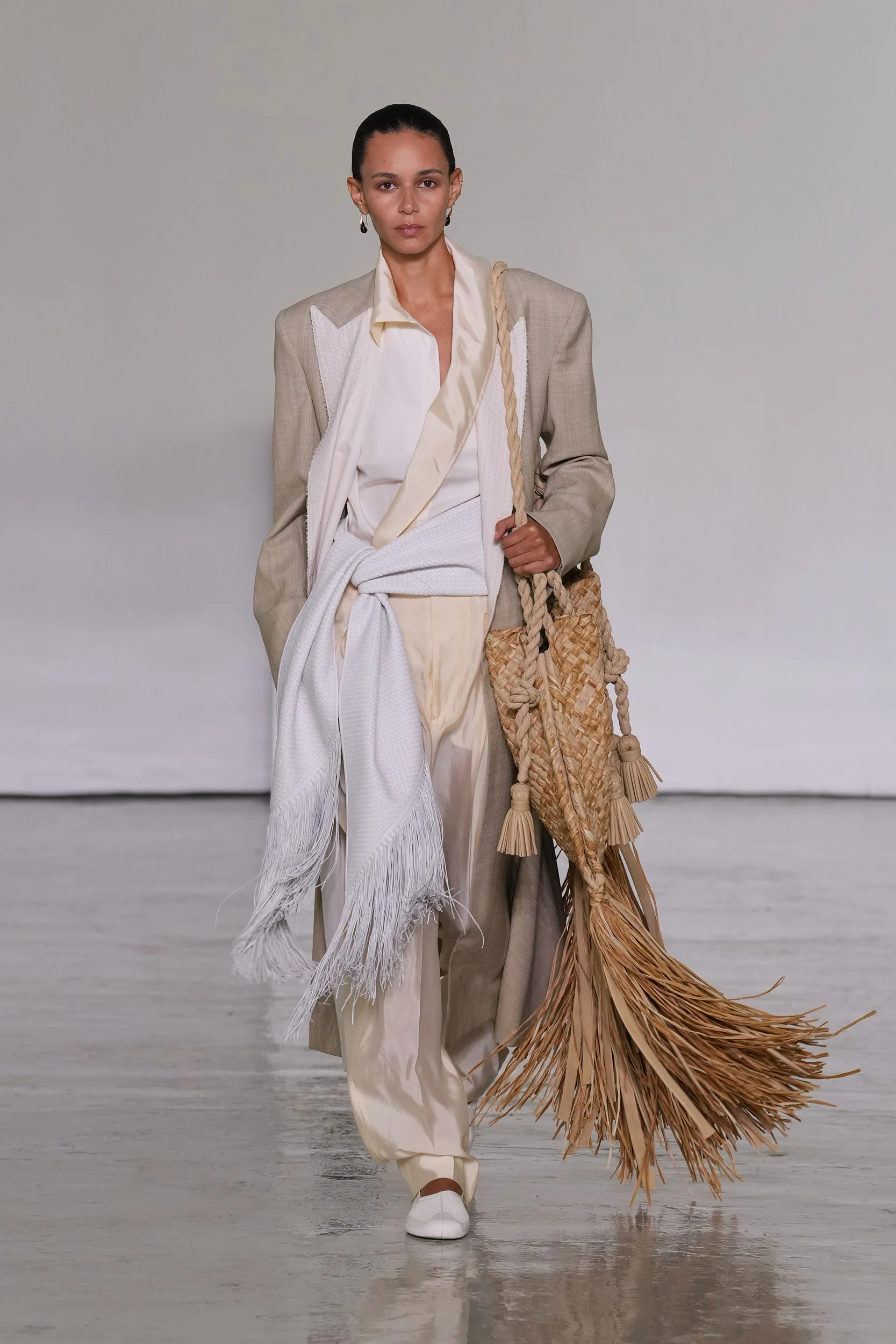 2027年春夏コレクション_BOTTEGA VENETA(ボッテガ ヴェネタ)_モデル_4