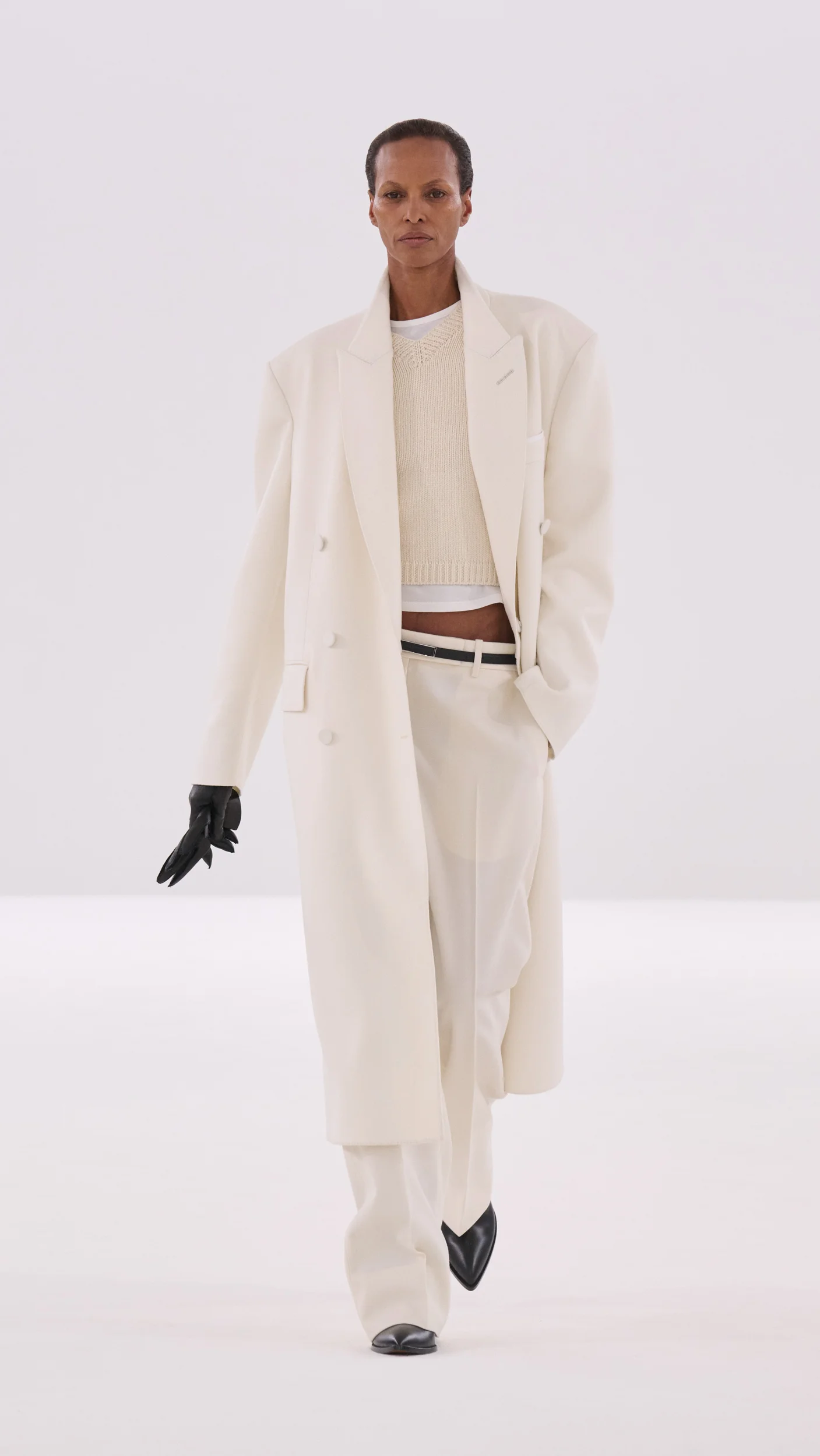 2026-27年秋冬コレクション_TOM FORD(トム フォード)_モデル_4