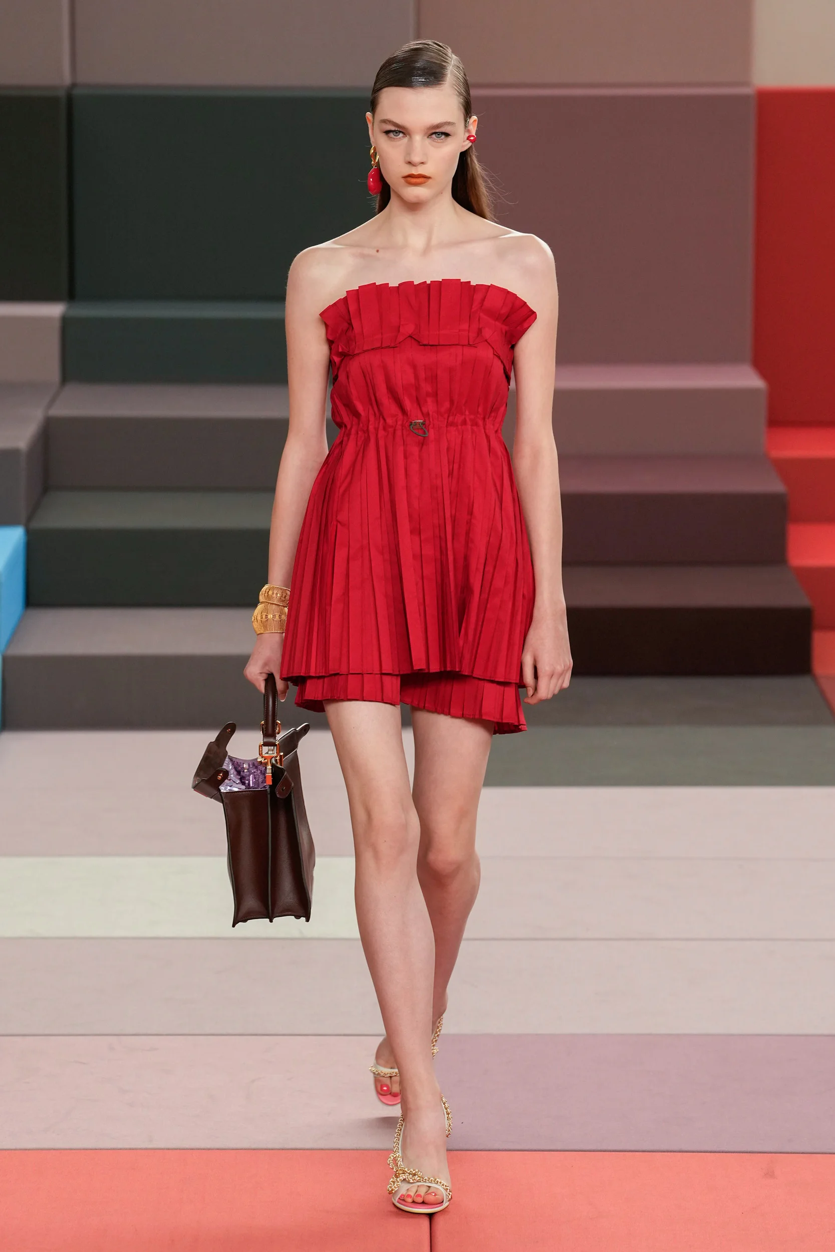 2026年春夏コレクション_FENDI(フェンディ)_モデル_16