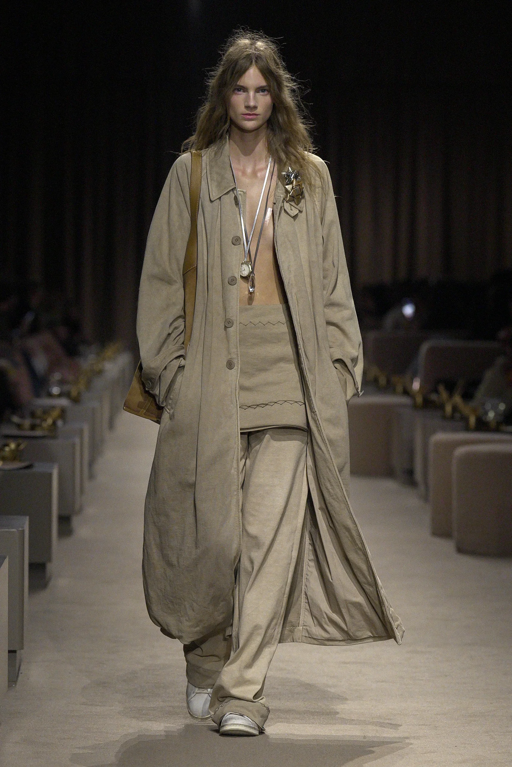 2027年春夏コレクション_COACH(コーチ)_モデル_31