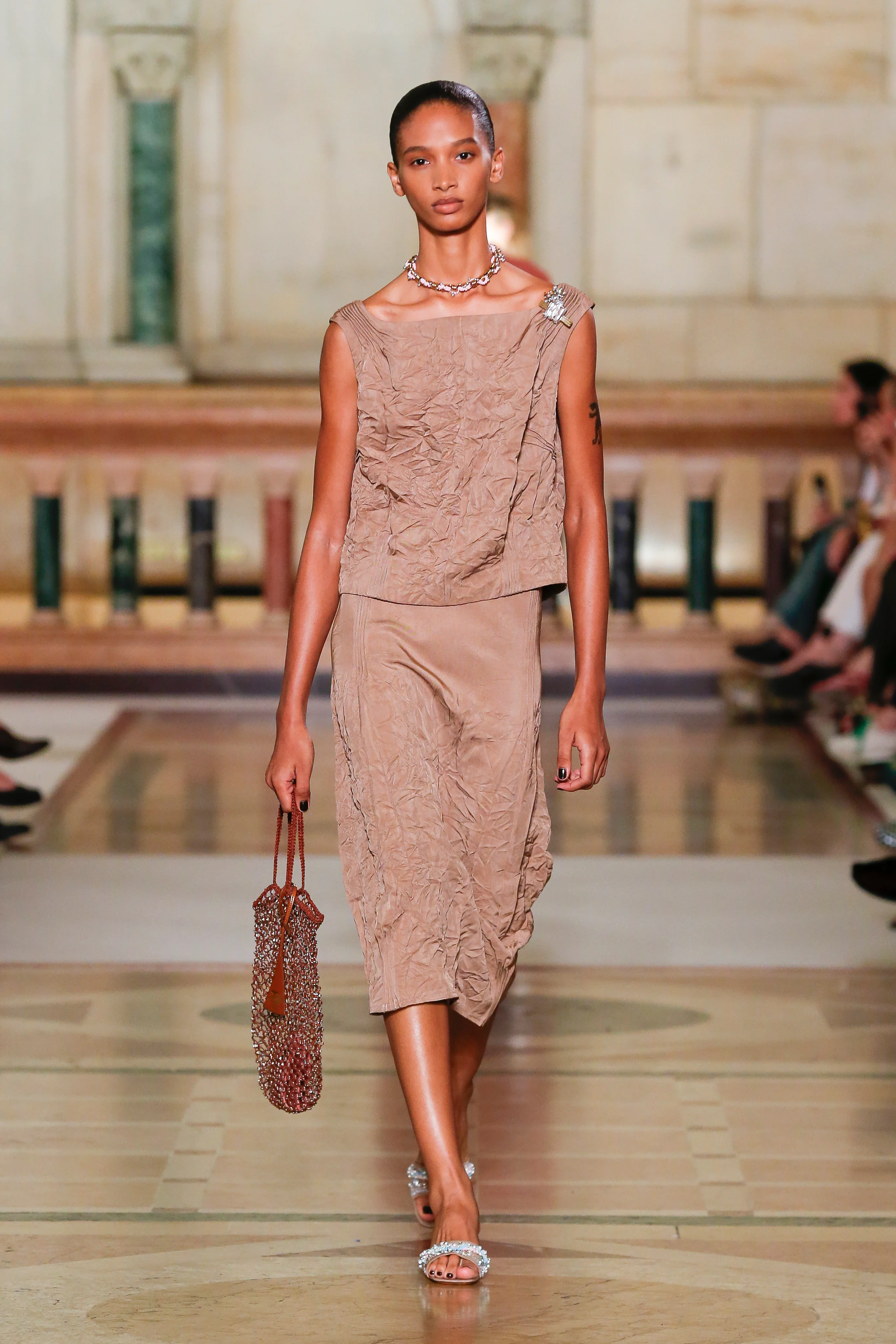 2026年春夏コレクション_TORY BURCH(トリー バーチ)_モデル_32
