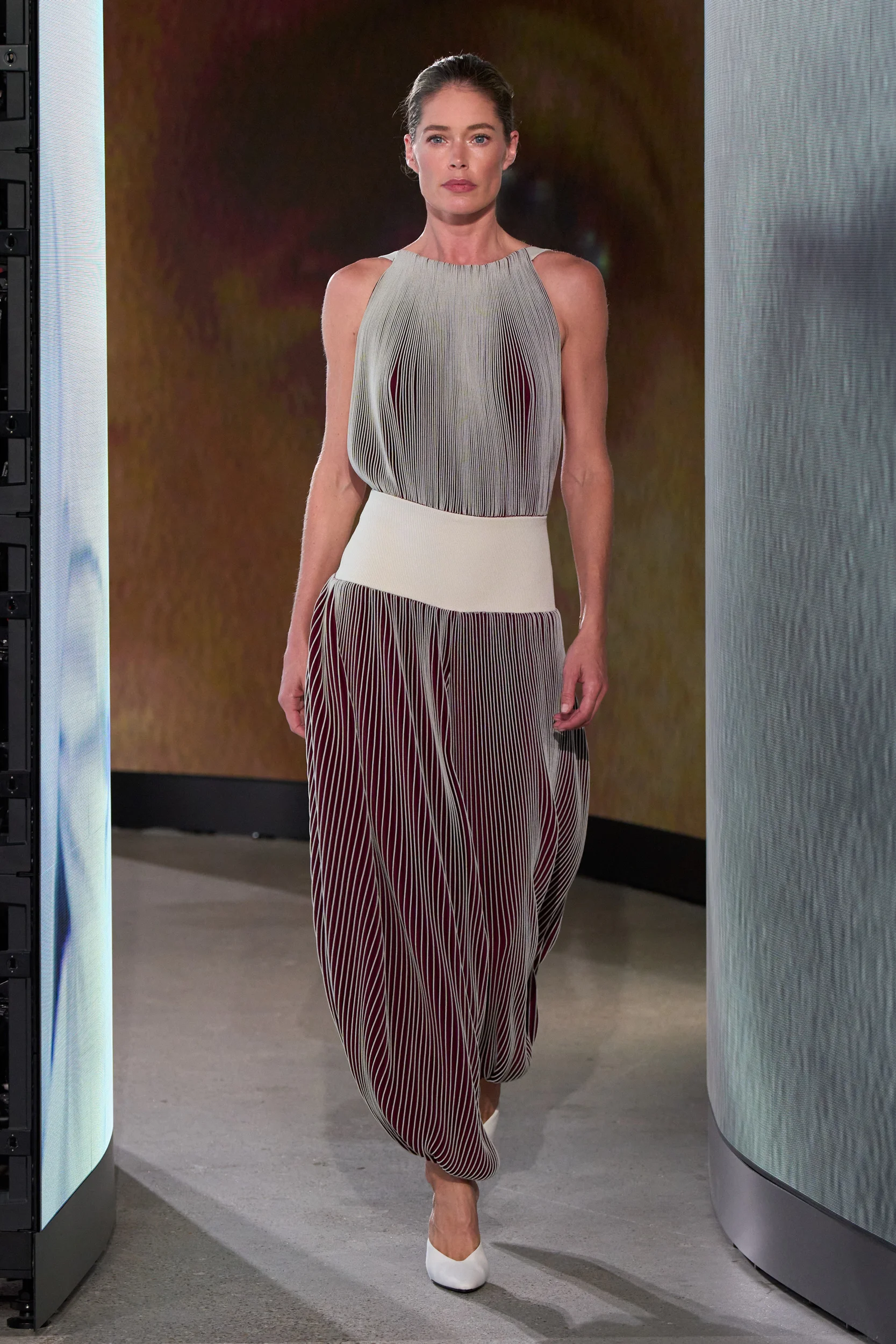 2027年春夏コレクション_ALAÏA(アライア)_モデル_32