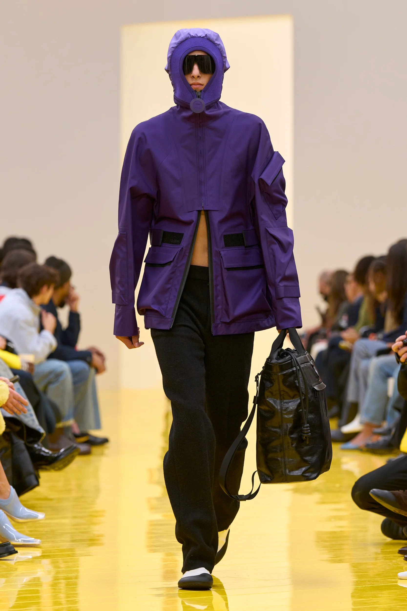 2026-27年秋冬コレクション_LOEWE(ロエベ)_モデル_59