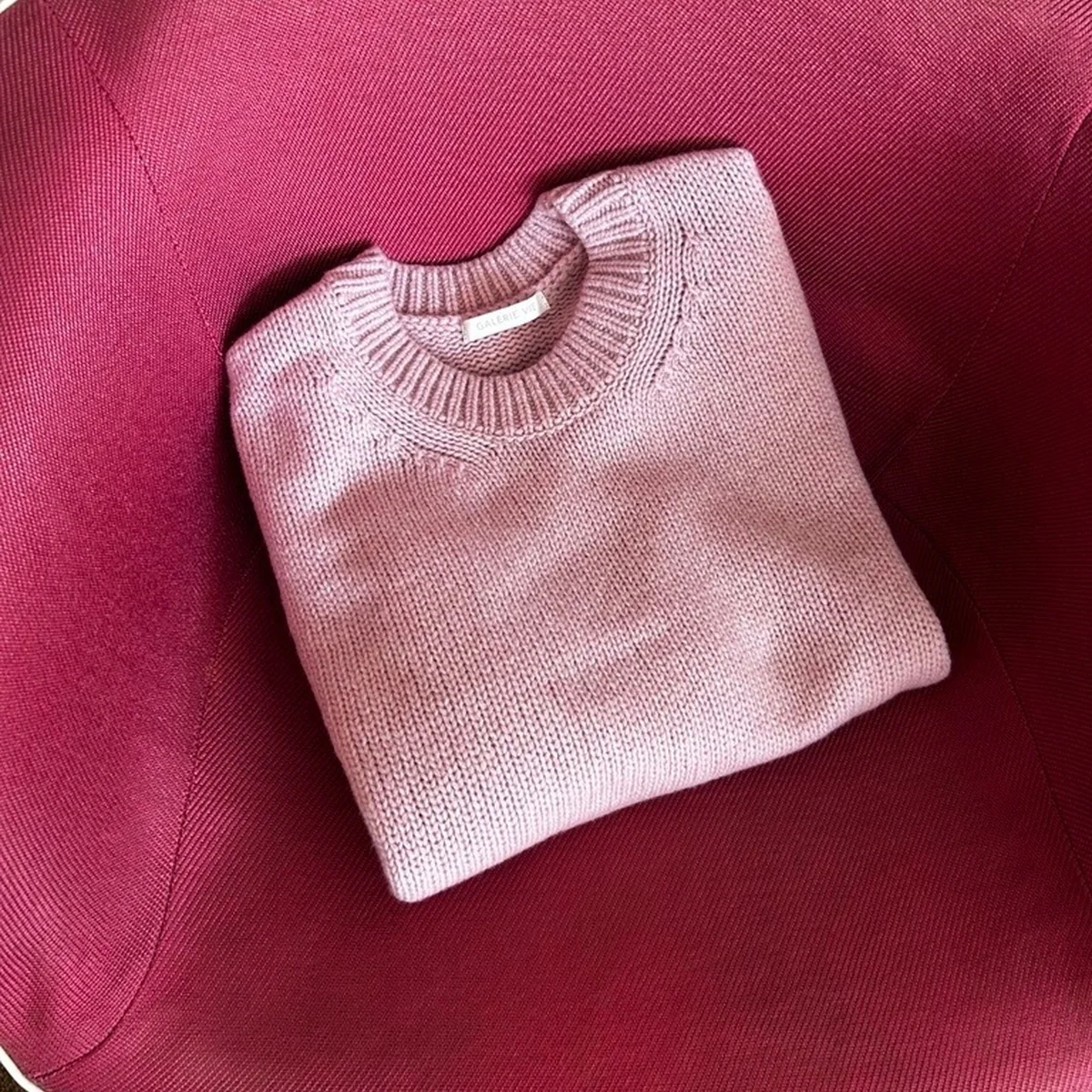 【ギャルリー・ヴィー】自分に贈る「ピンクのセーター」で、身も心もあたたかに #SPURSHOP