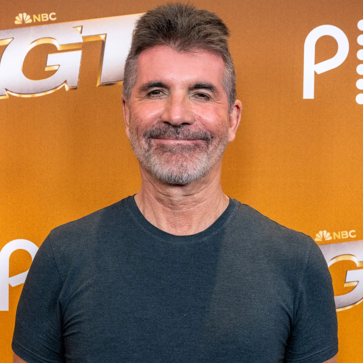 サイモン・コーウェルが美容整形と血液浄化療法を語る。故リアム・ペインへの思いも。