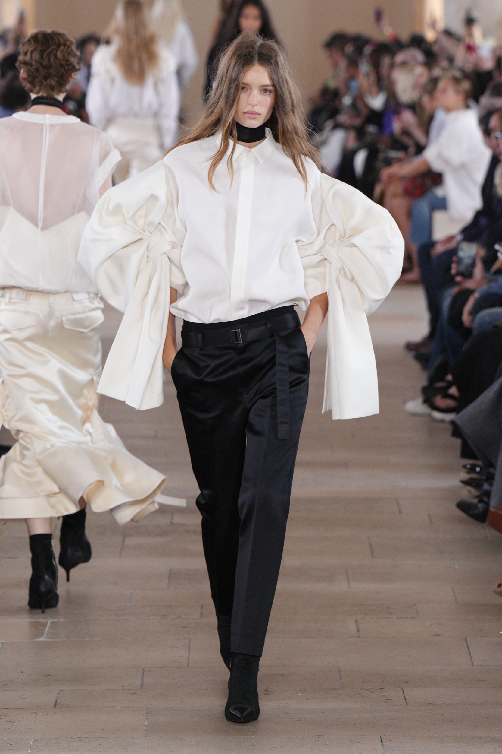 2027年春夏コレクション_SACAI(サカイ)_モデル_38