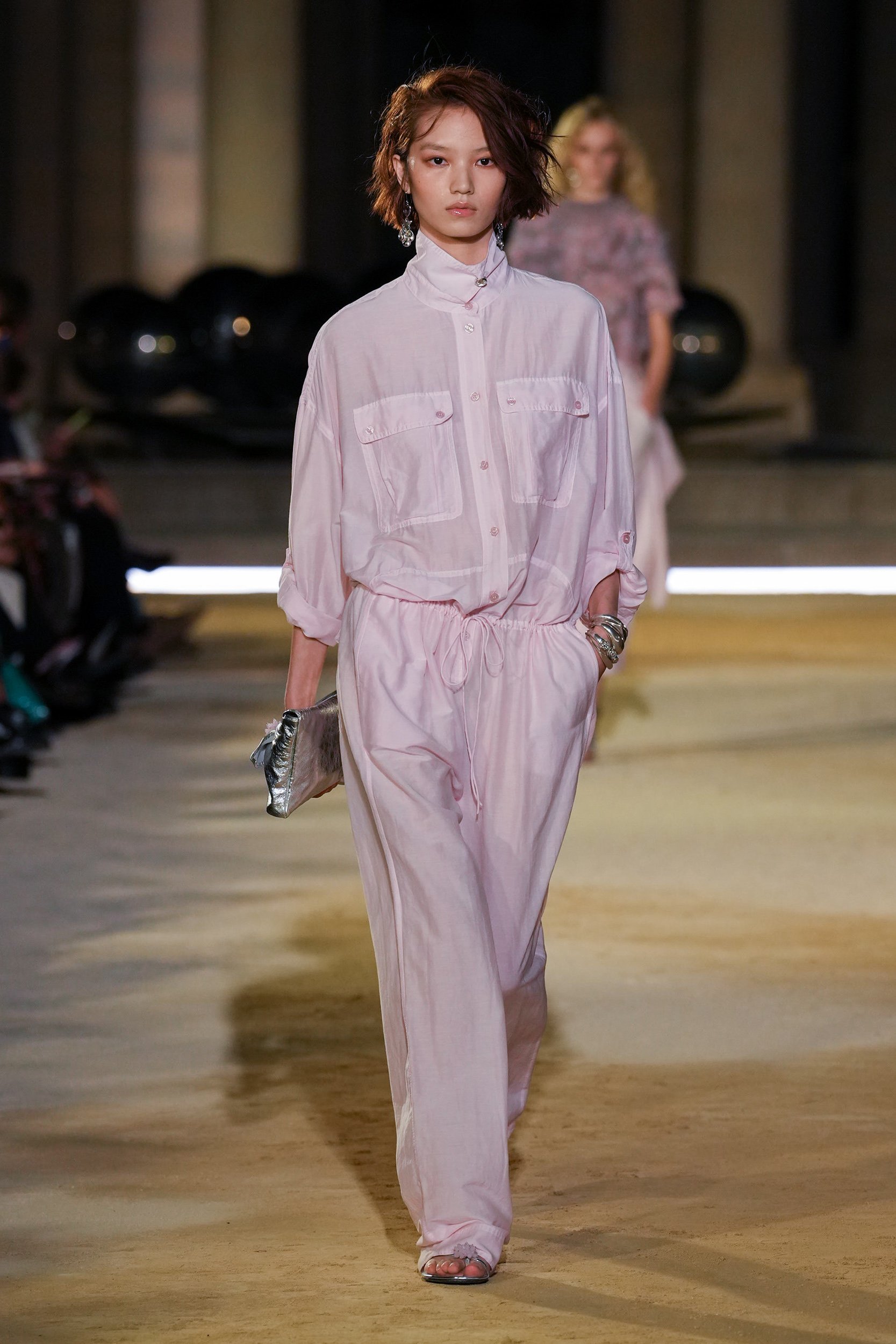 2027年春夏コレクション_ISABEL MARANT(イザベル マラン)_モデル_25