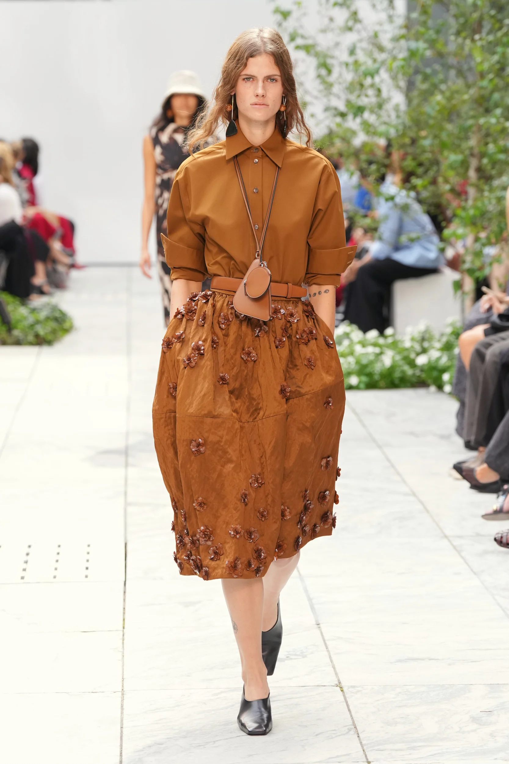 2027年春夏コレクション_MICHAEL KORS COLLECTION(マイケル・コース コレクション)_モデル_37
