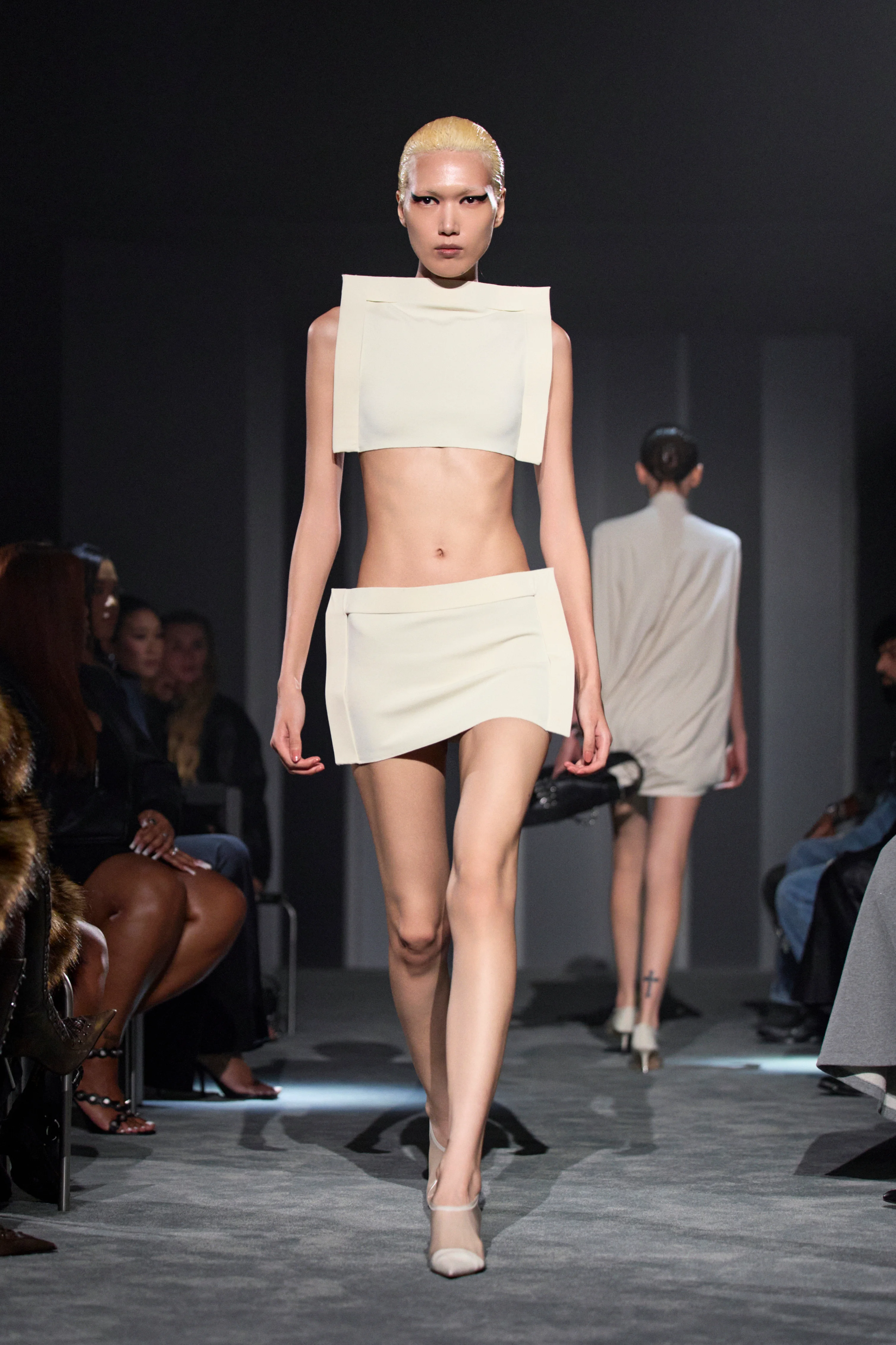 2026年春夏コレクション_ALEXANDER WANG(アレキサンダー ワン)_モデル_34