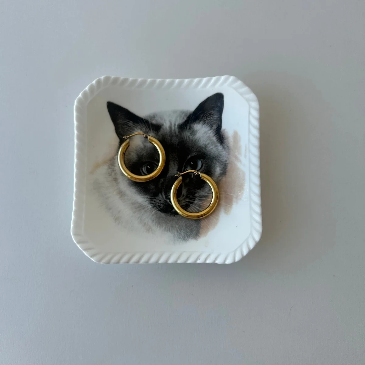 【ジル サンダー】のフープピアスは自信を持って毎日つけられるお守りアクセサリー！