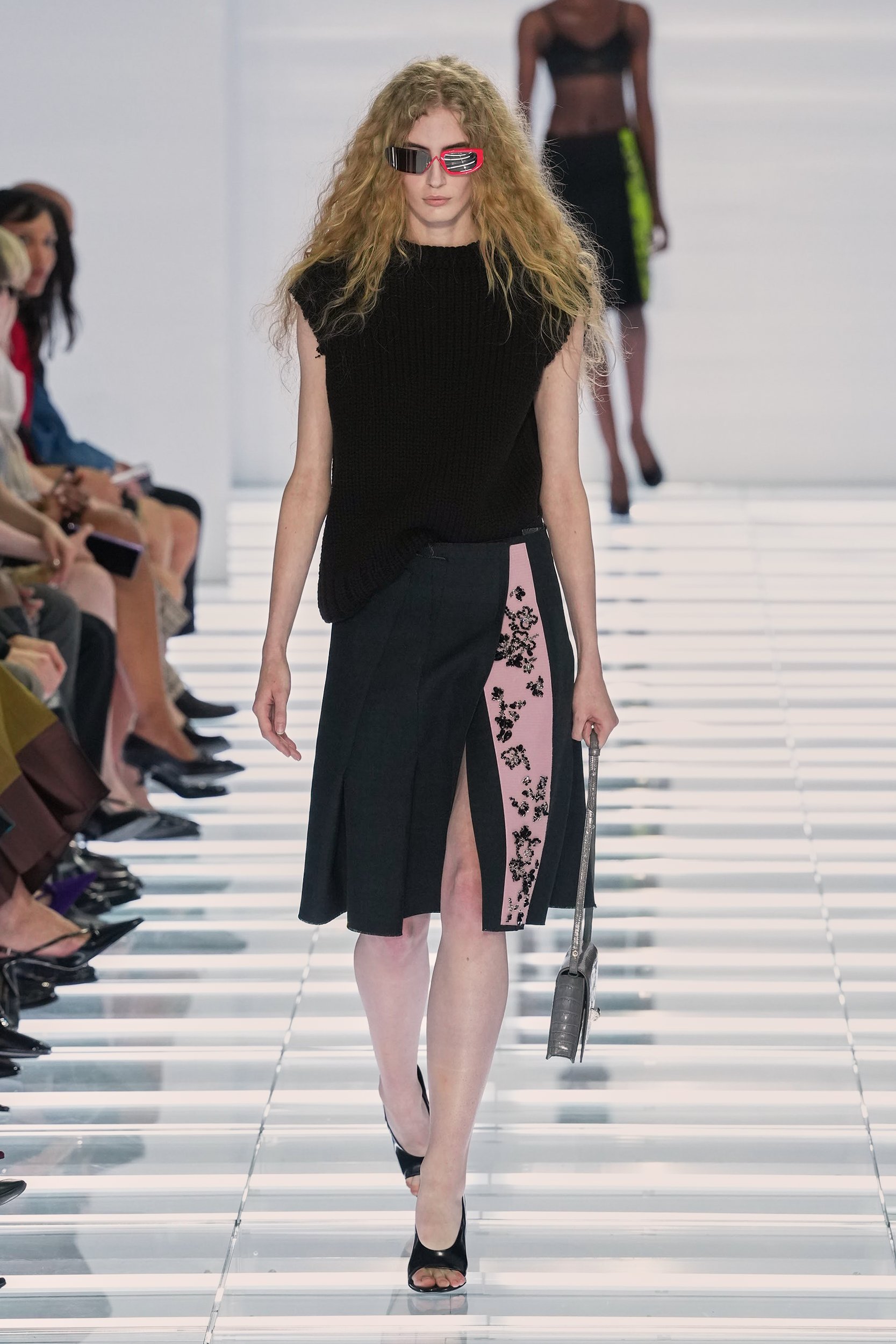 2027年春夏コレクション_PRADA(プラダ)_モデル_7