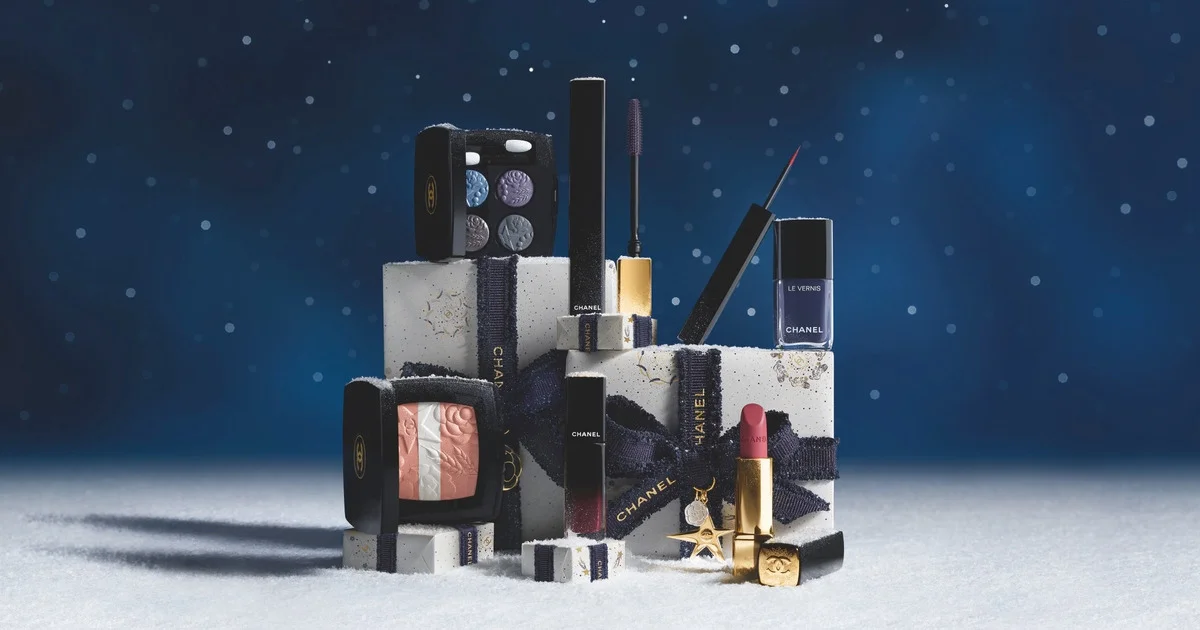 シャネル】宇宙の光と影を纏う限定コレクション。きらめきと