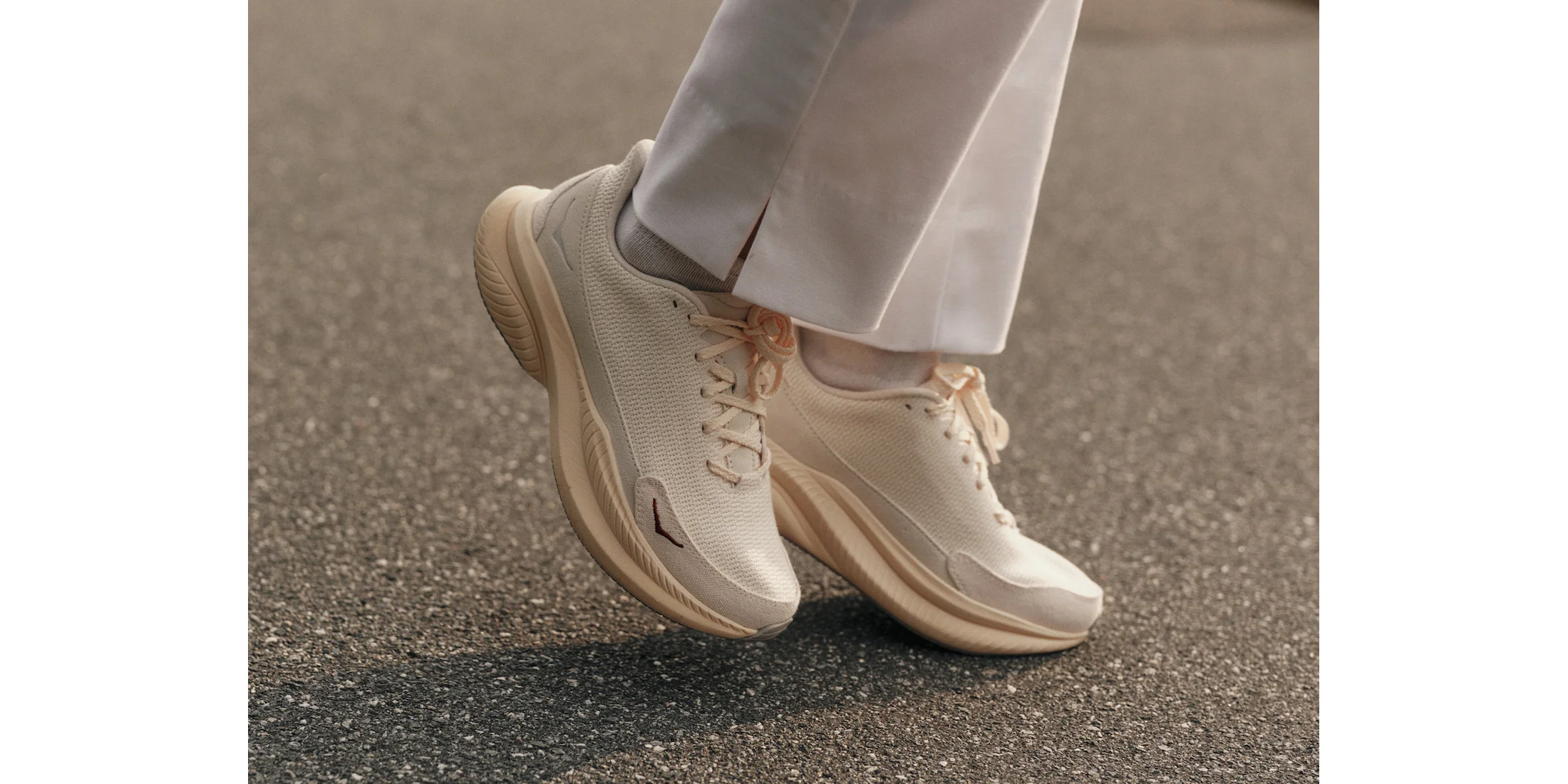 【HOKA×Reformation】コラボモデル登場！  デイリーにもアクティビティにも活躍する最新スニーカー