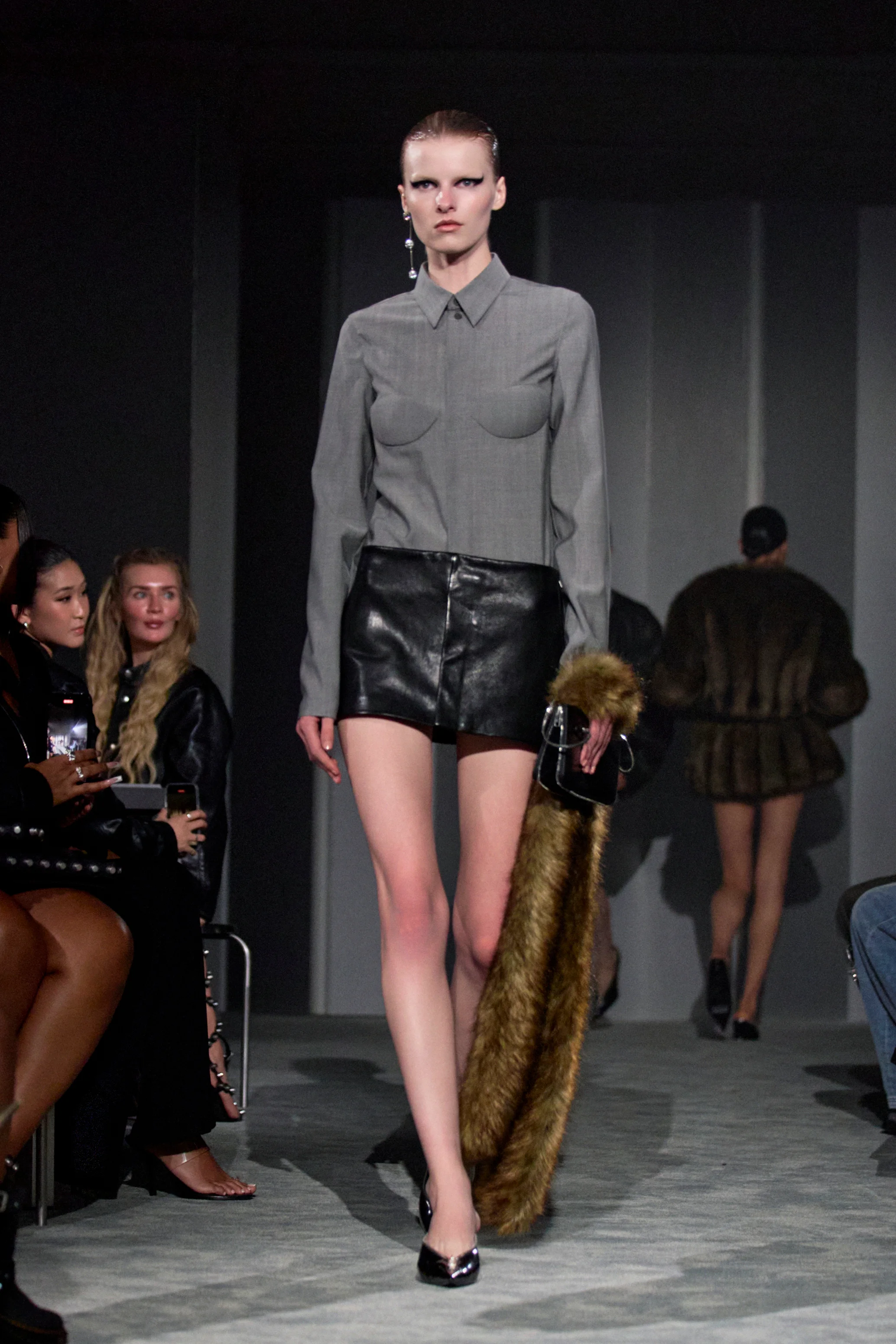 2026年春夏コレクション_ALEXANDER WANG(アレキサンダー ワン)_モデル_8