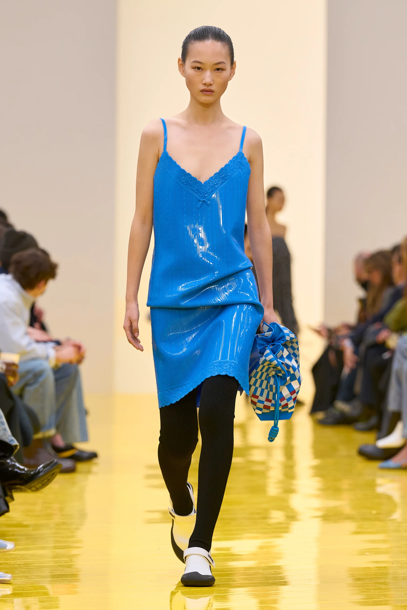 2026-27年秋冬コレクション_LOEWE(ロエベ)_モデル_64