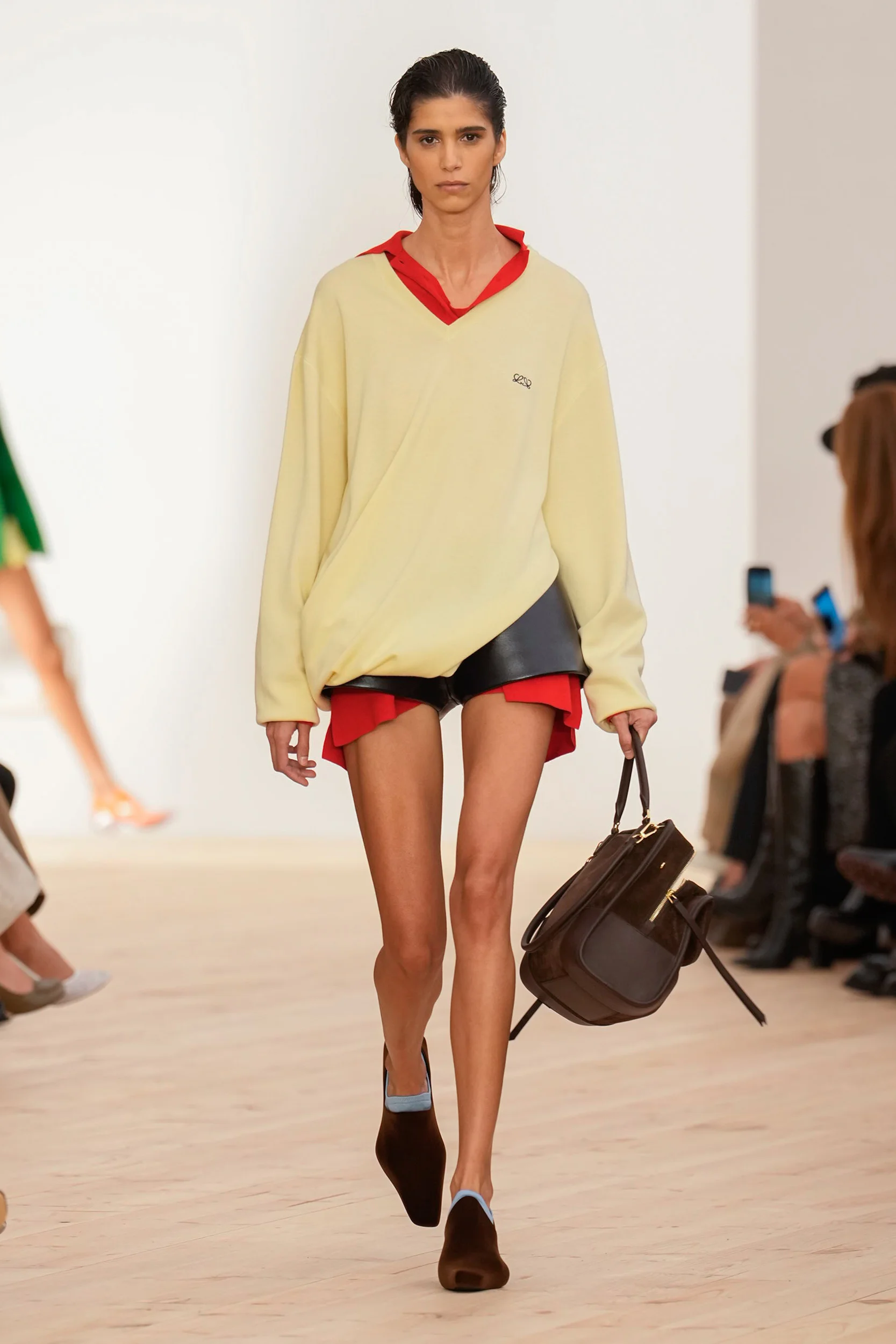 2026年春夏コレクション_LOEWE(ロエベ)_モデル_4