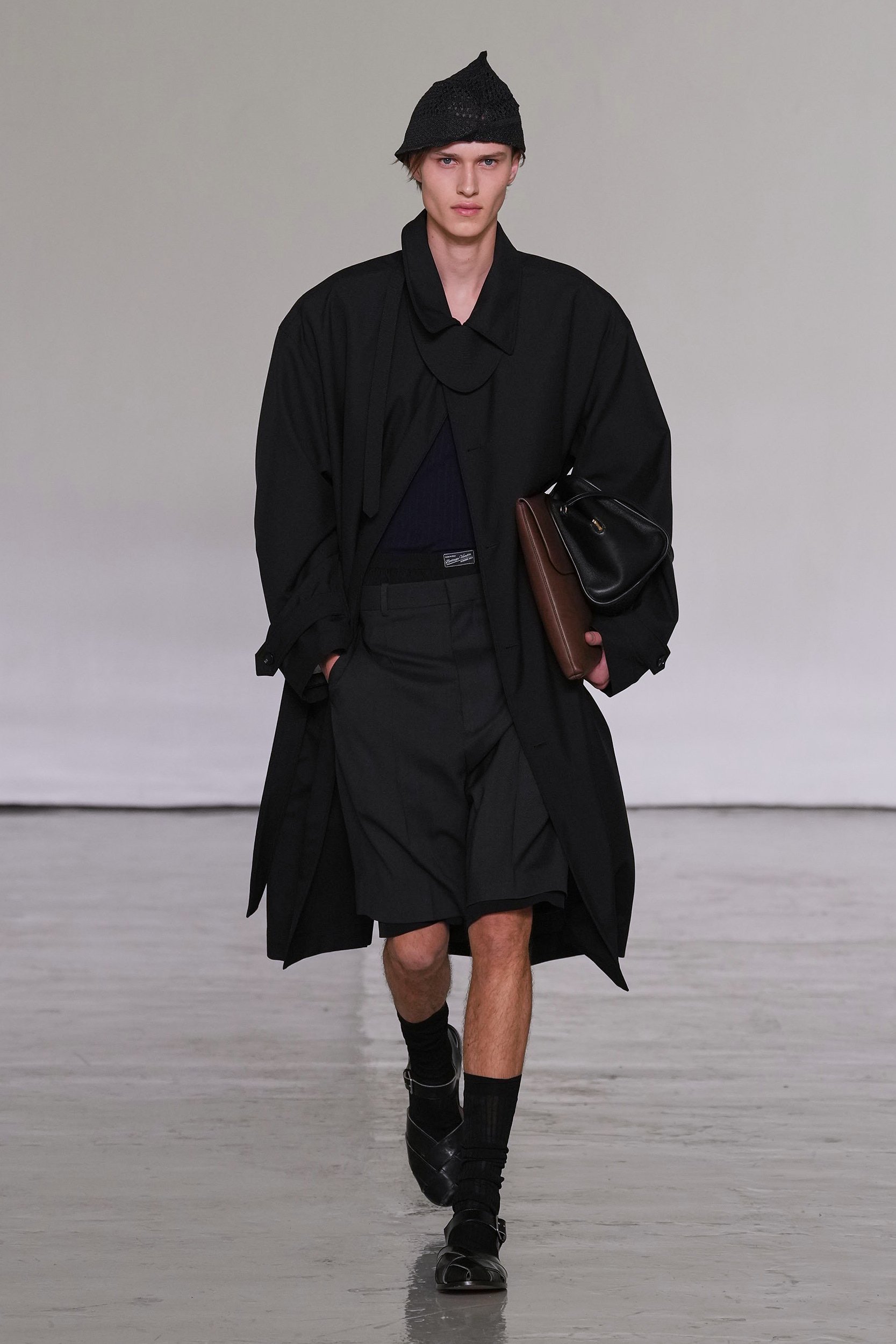 2027年春夏コレクション_BOTTEGA VENETA(ボッテガ ヴェネタ)_モデル_9