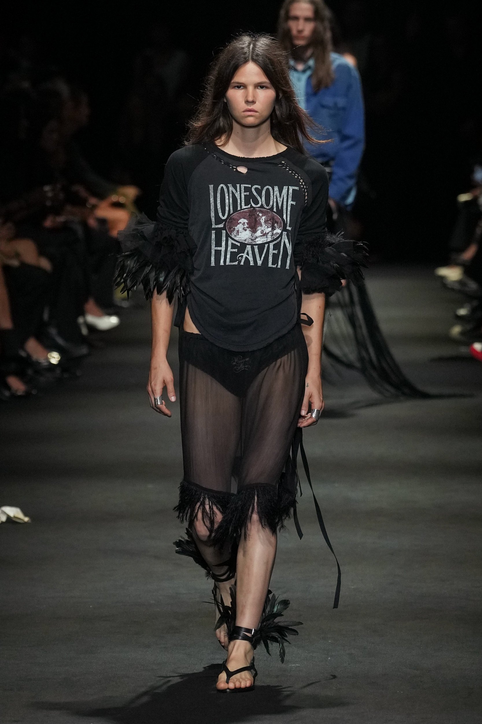 2027年春夏コレクション_ANN DEMEULEMEESTER(アン ドゥムルメステール)_モデル_25