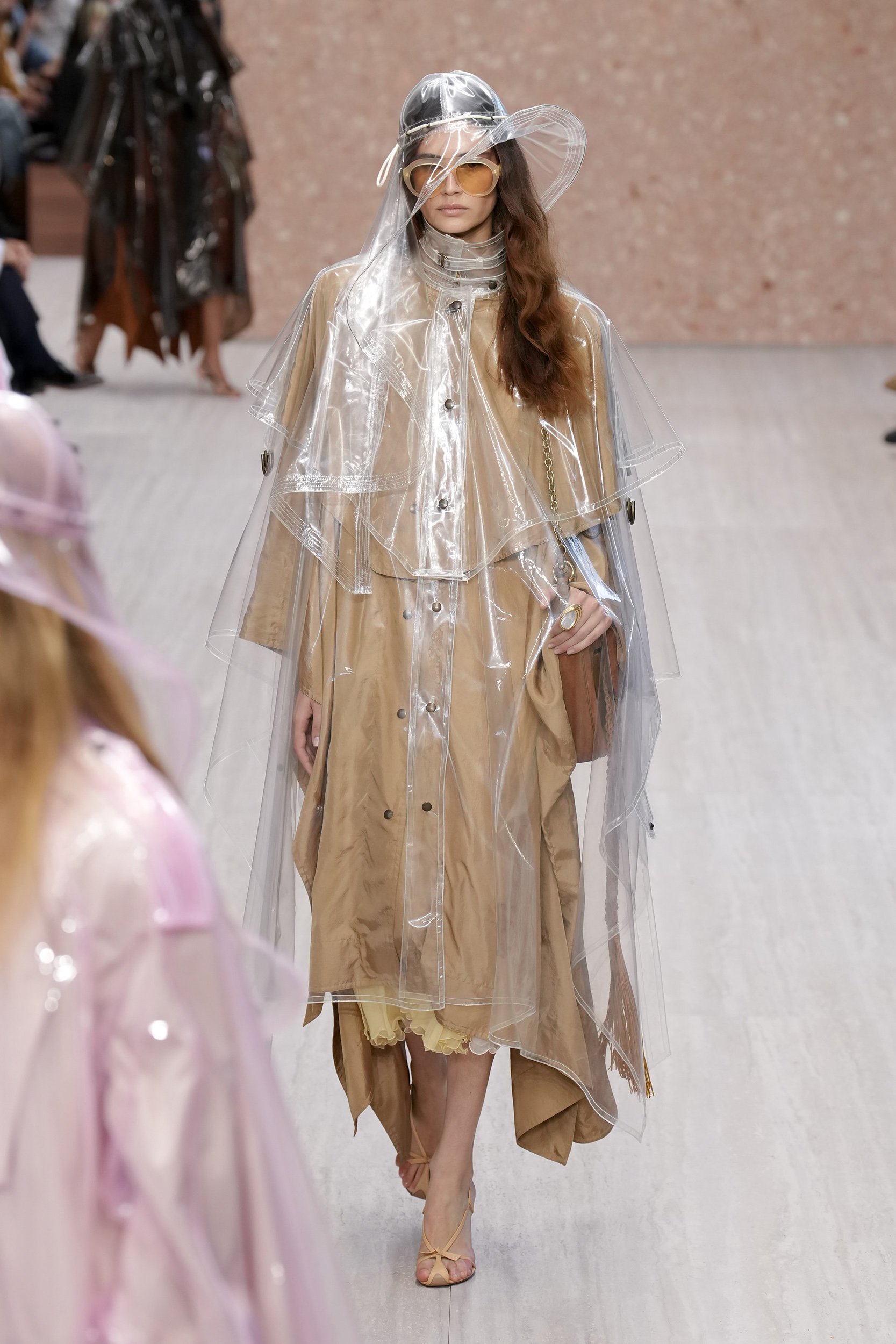 2027年春夏コレクション_CHLOÉ(クロエ)_モデル_30