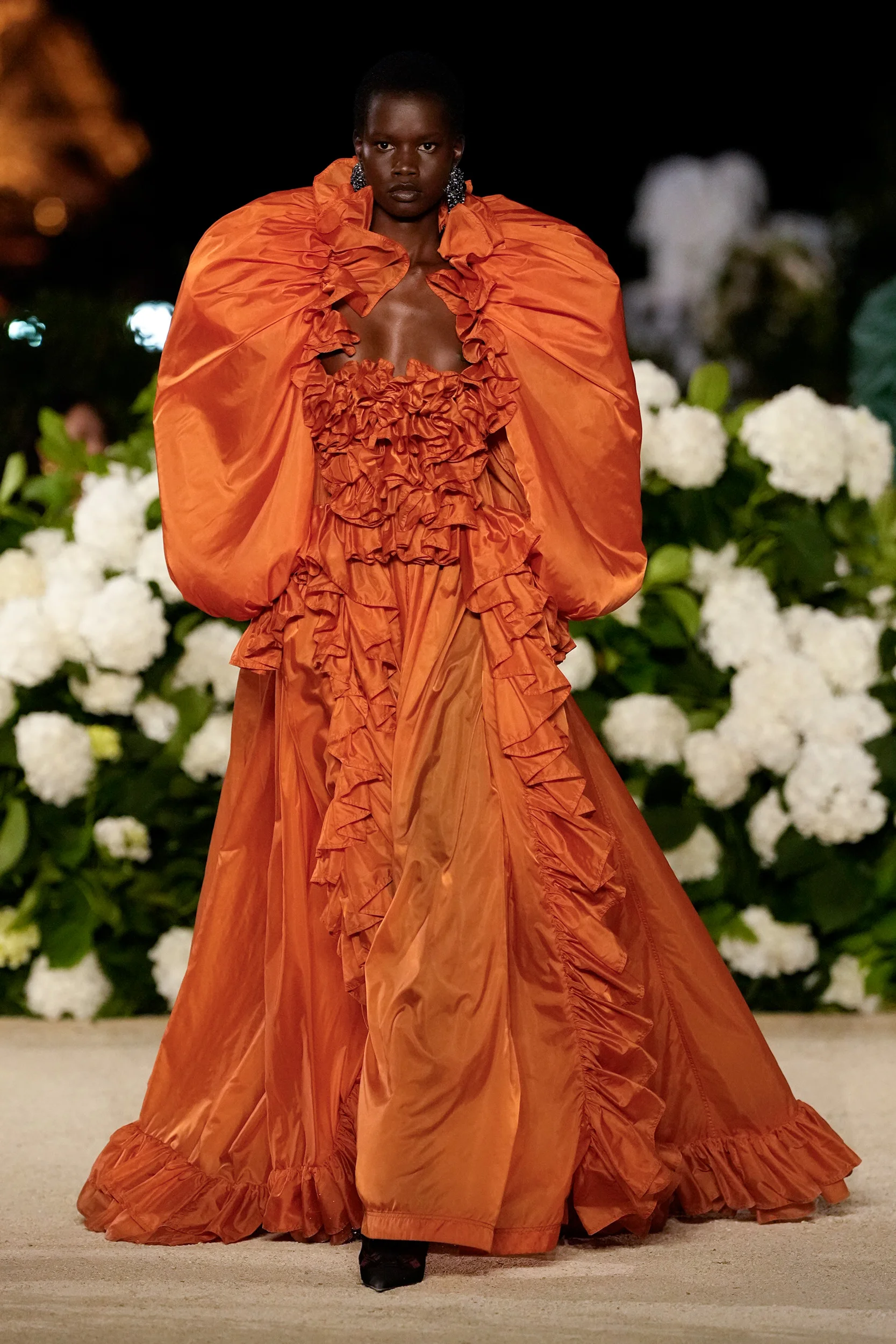 2026年春夏コレクション_SAINT LAURENT(サンローラン)_モデル_39