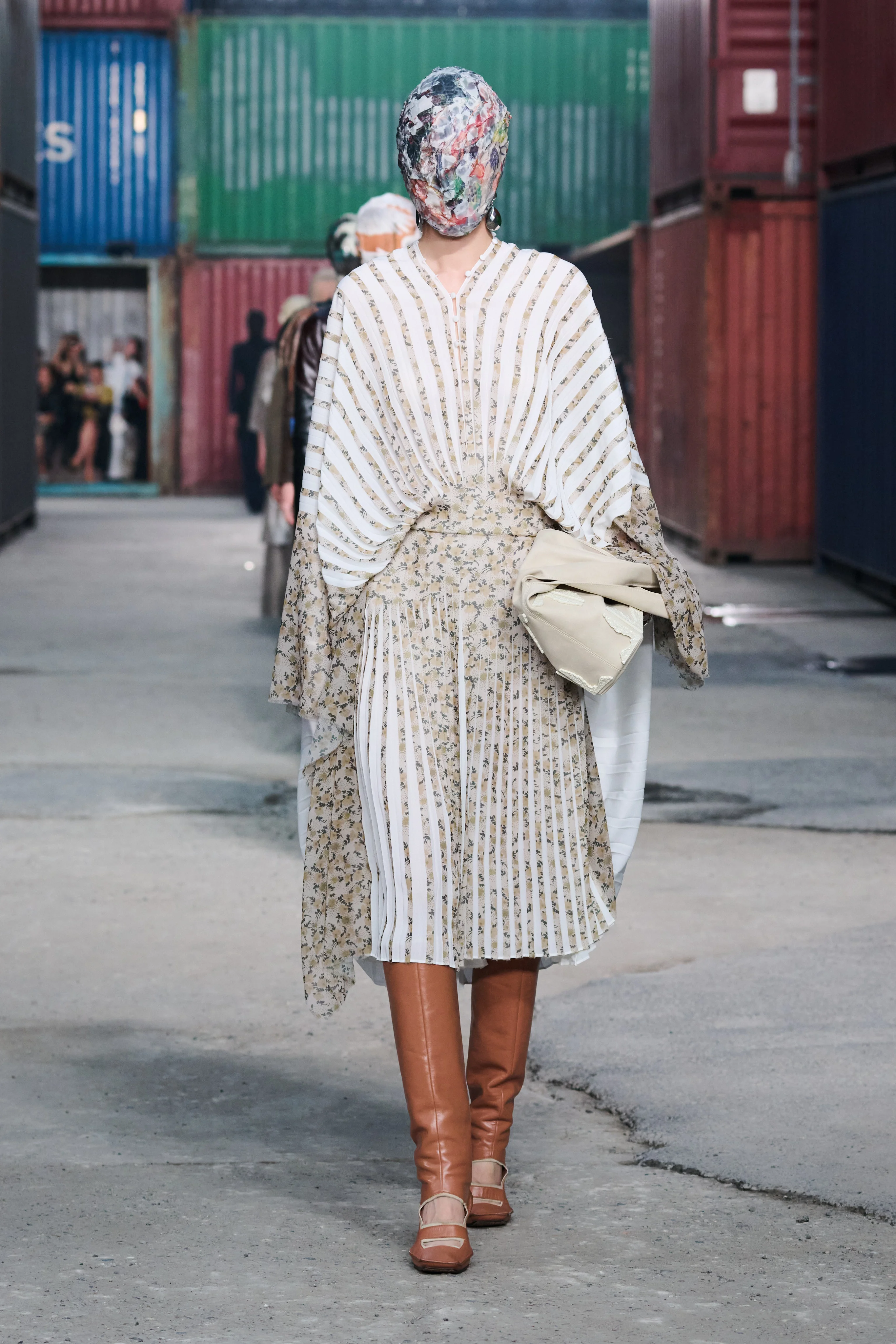 2026-27年秋冬コレクション_MAISON MARGIELA(メゾン マルジェラ)_モデル_44