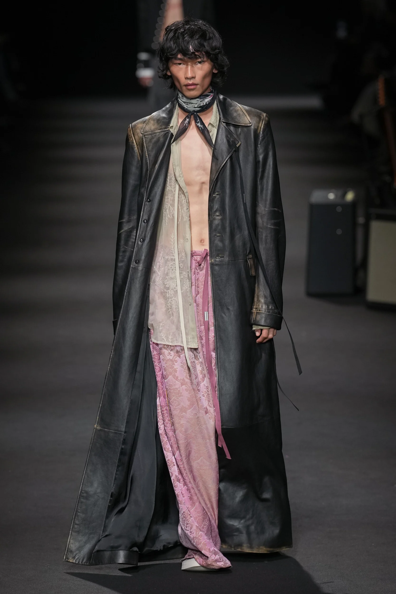 2026年春夏コレクション_ANN DEMEULEMEESTER(アン ドゥムルメステール)_モデル_6