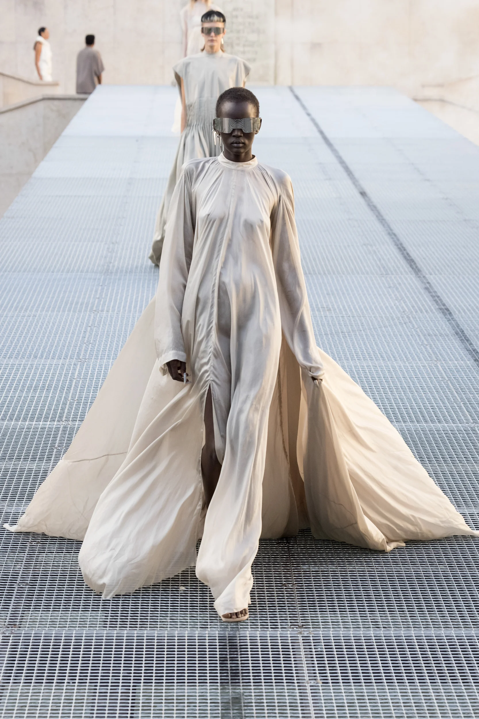 2027年春夏コレクション_RICK OWENS(リック オウエンス)_モデル_6