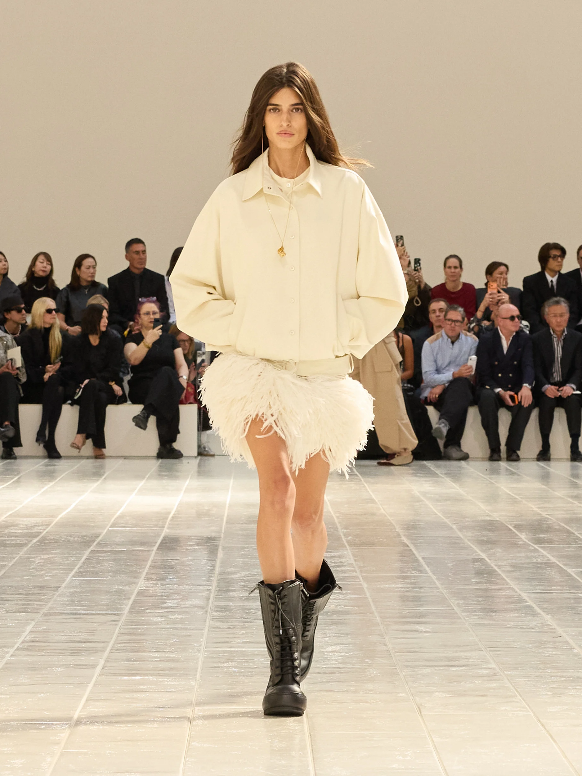 2027年春夏コレクション_BALENCIAGA(バレンシアガ)_モデル_9