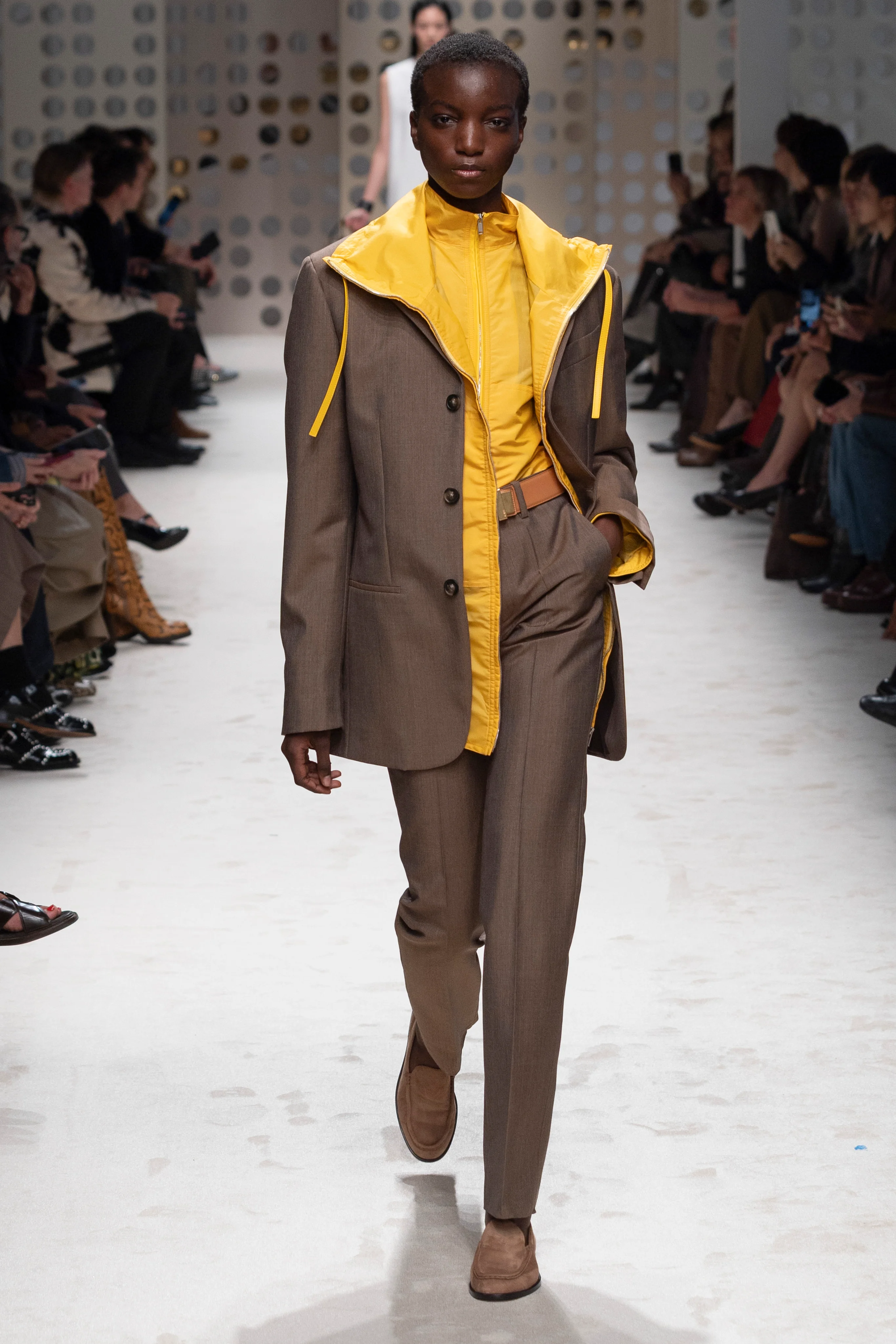 2026年春夏コレクション_TOD'S(トッズ)_モデル_25