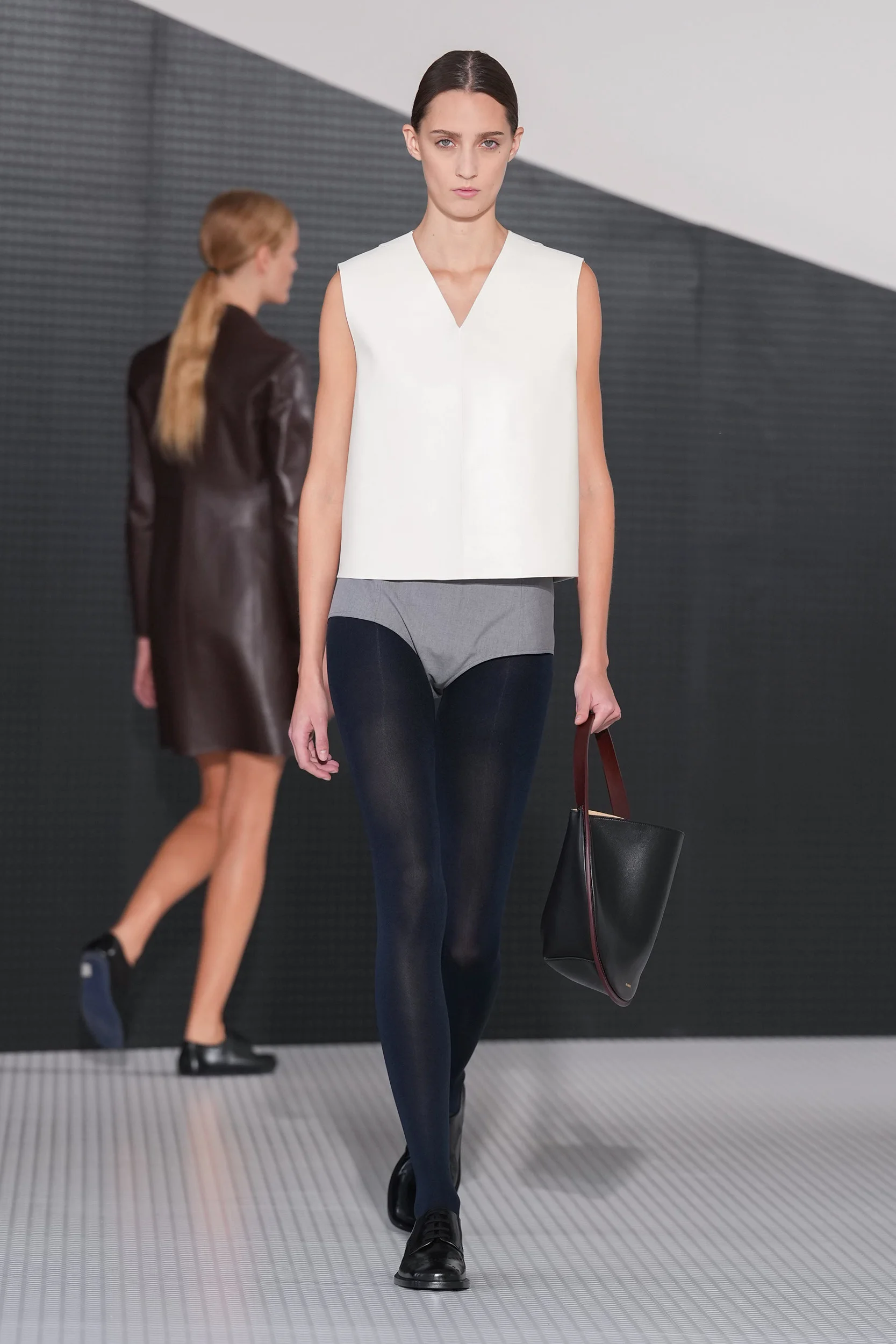 2026年春夏コレクション_JIL SANDER(ジル サンダー)_モデル_18