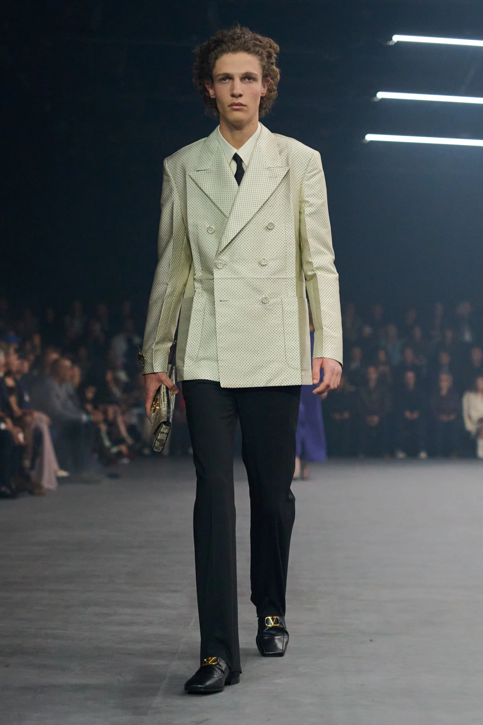 2026年春夏コレクション_VALENTINO(ヴァレンティノ)_モデル_6