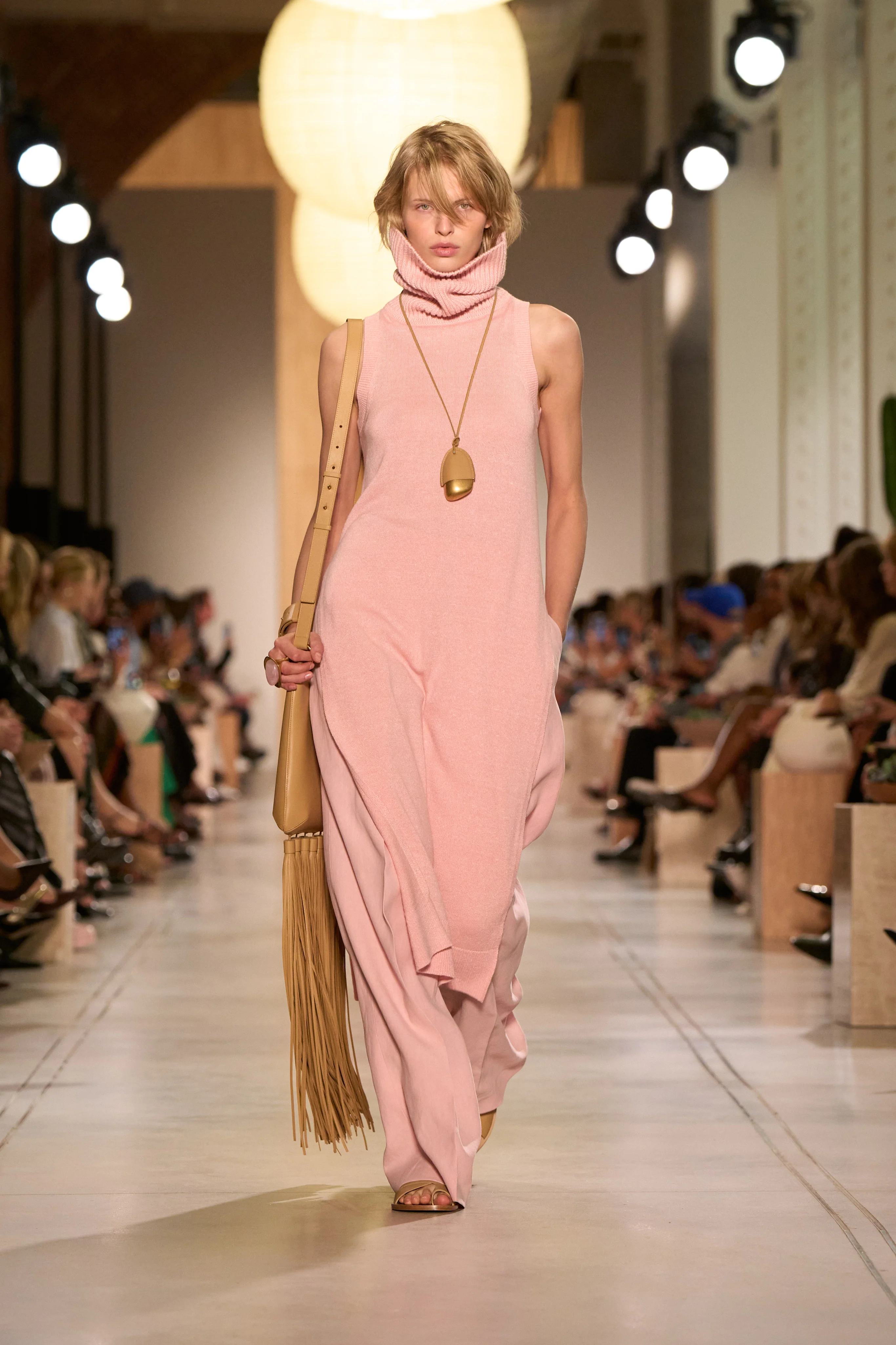 2026年春夏コレクション_MICHAEL KORS COLLECTION(マイケル・コース コレクション)_モデル_47