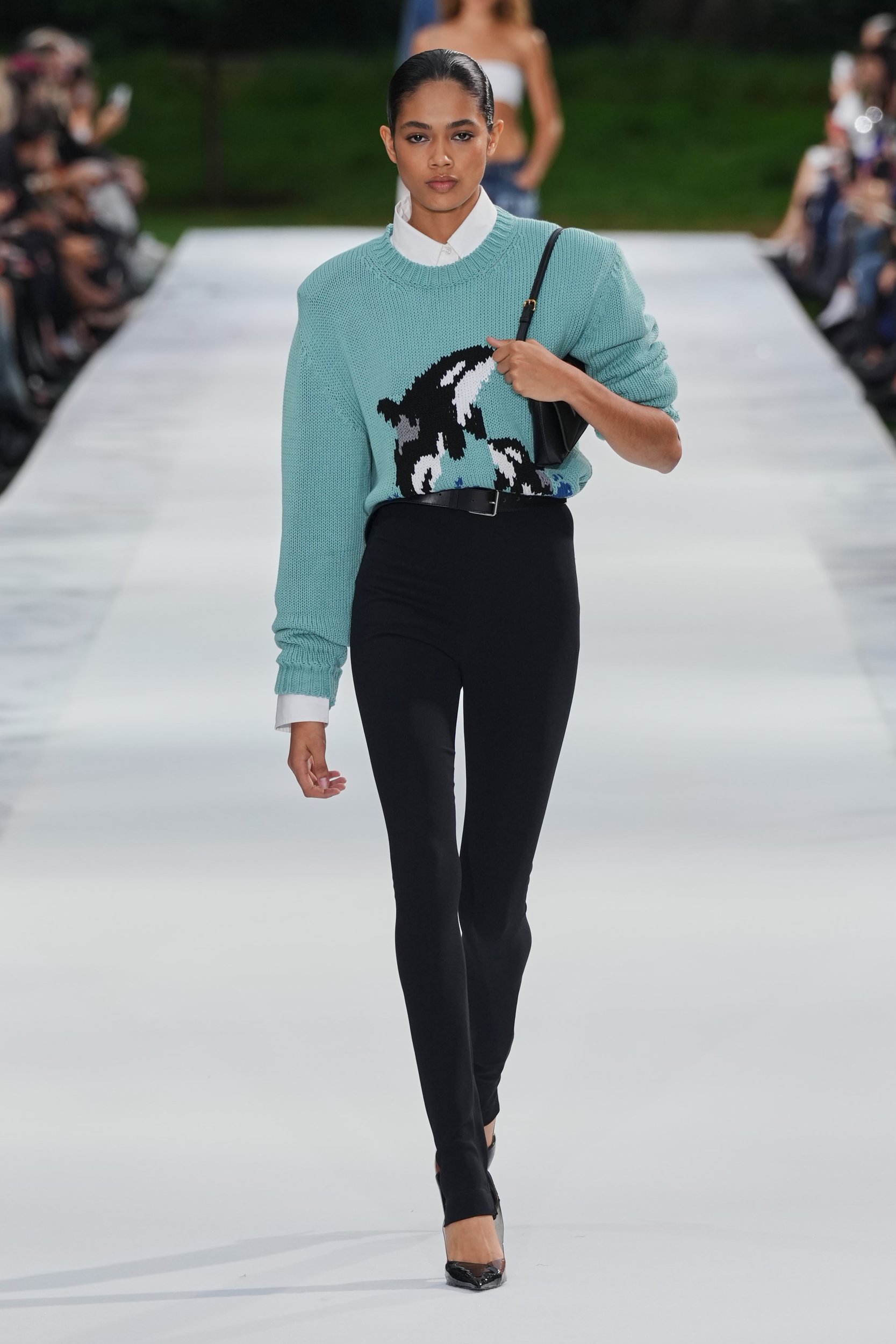 2027年春夏コレクション_STELLA MCCARTNEY(ステラ マッカートニー)_モデル_18