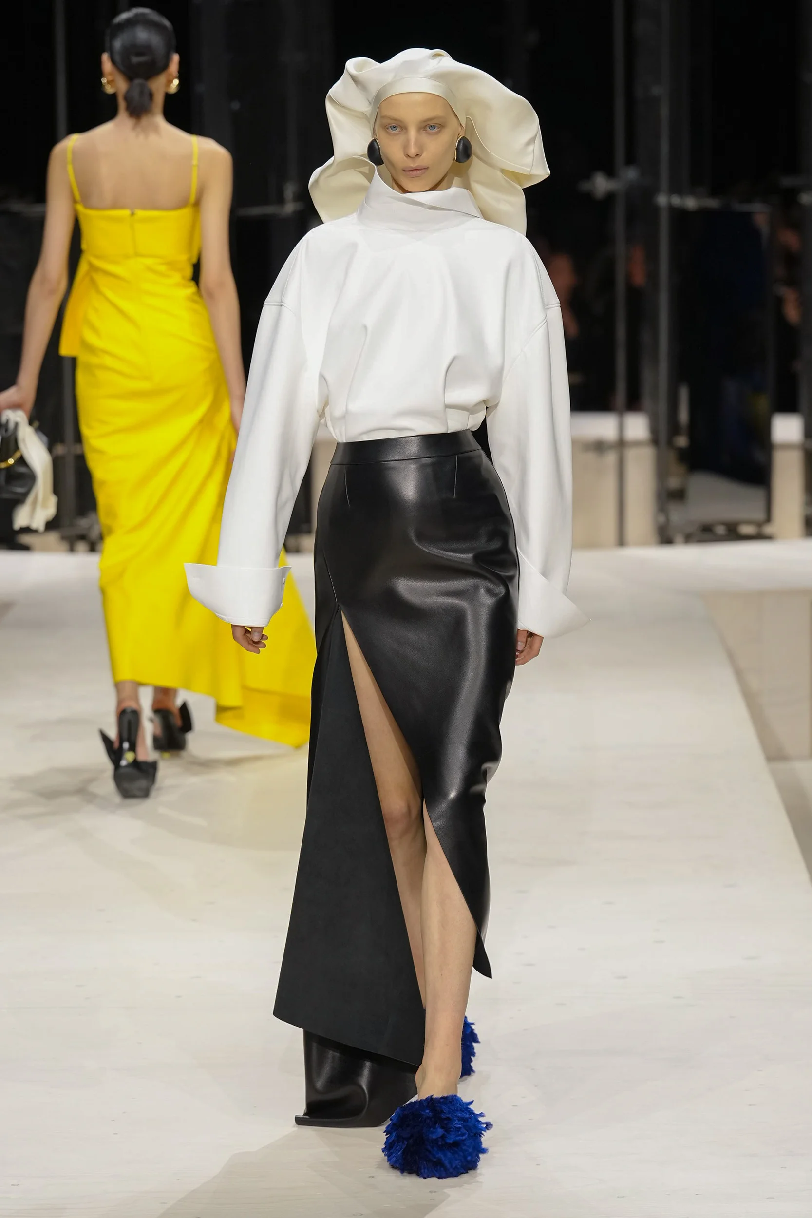 2026-27年秋冬コレクション_GIVENCHY(ジバンシィ)_モデル_6