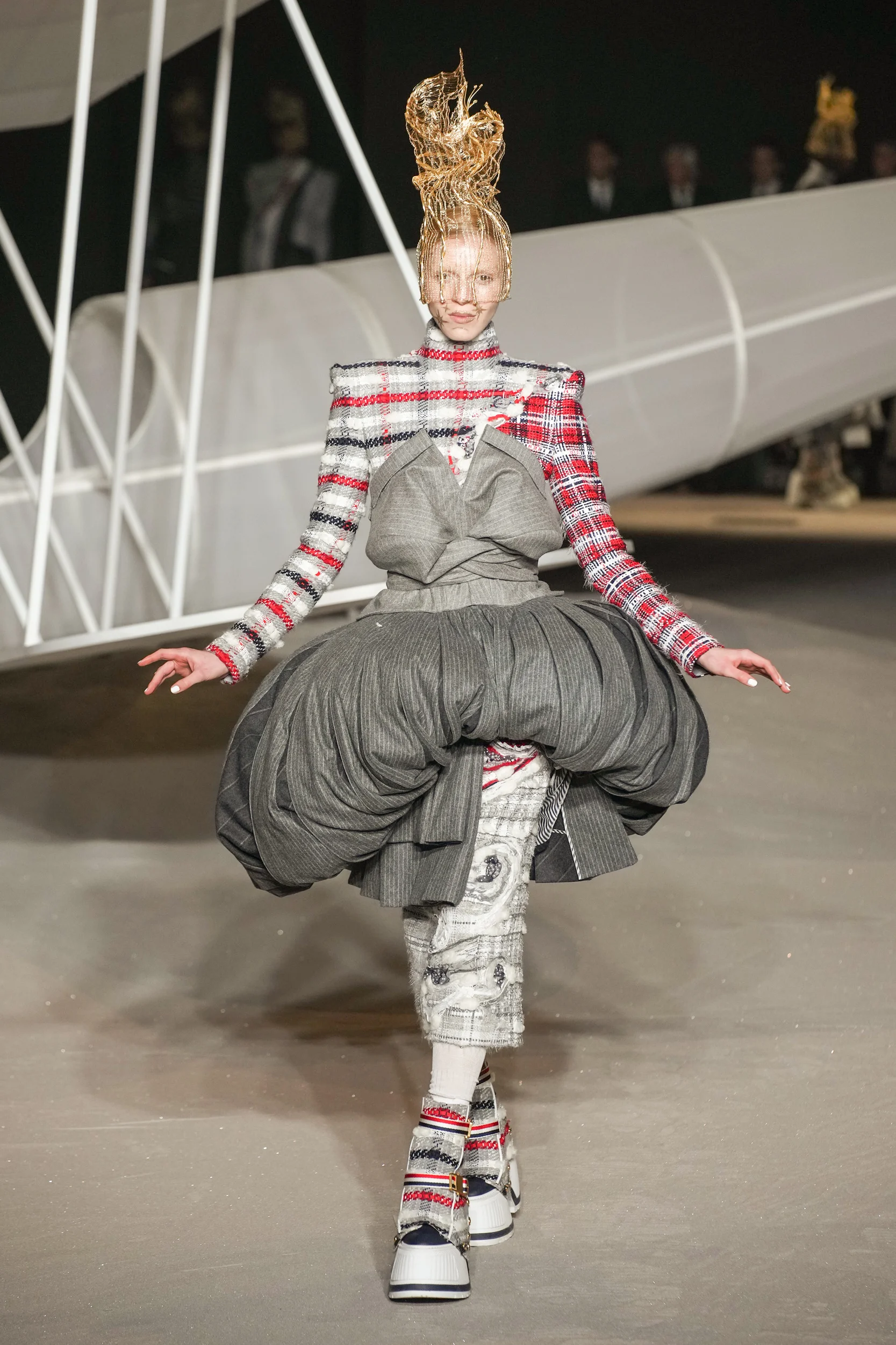 2023-24年秋冬コレクション_THOM BROWNE(トム ブラウン ニューヨーク)_モデル_51