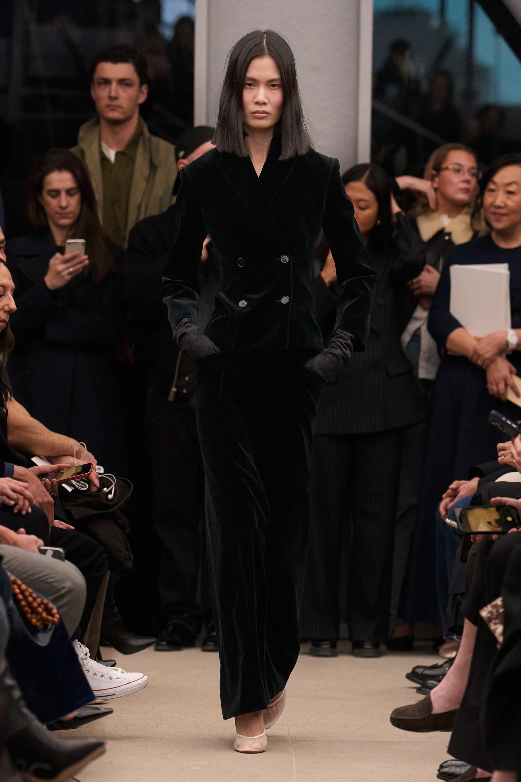 2026-27年秋冬コレクション_ALAÏA(アライア)_モデル_11