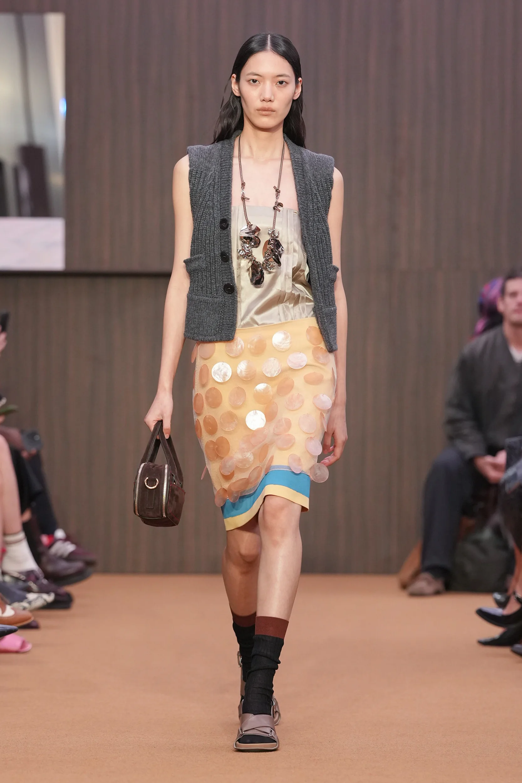 2026-27年秋冬コレクション_MARNI(マルニ)_モデル_26