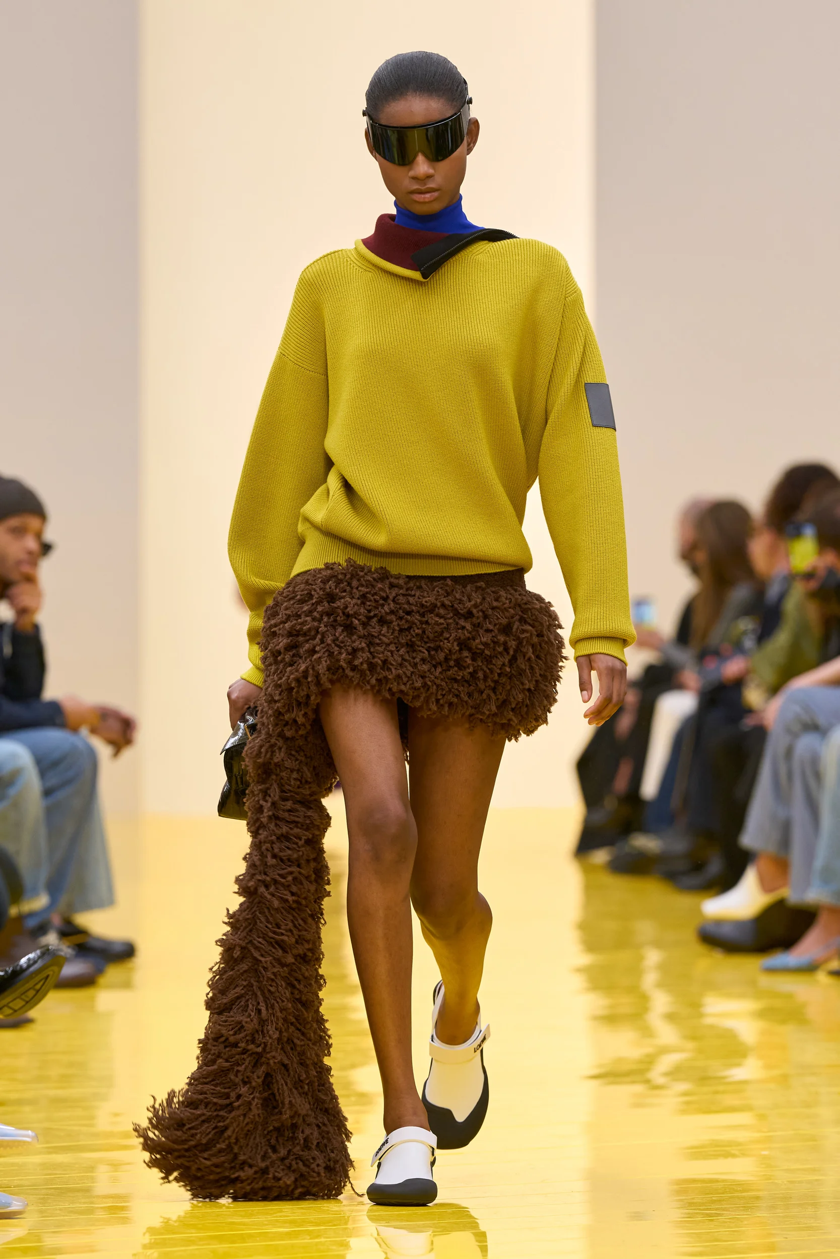 2026-27年秋冬コレクション_LOEWE(ロエベ)_モデル_16